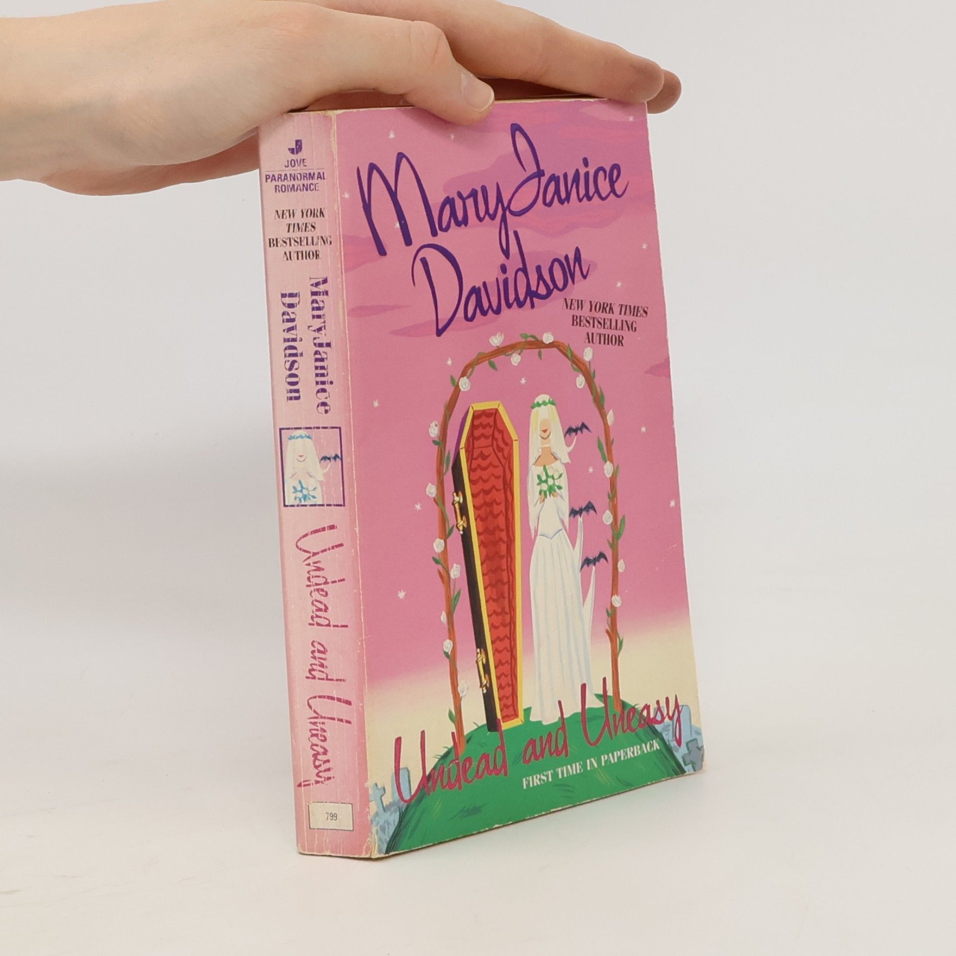Mary Janice Davidson Undead and Uneasy