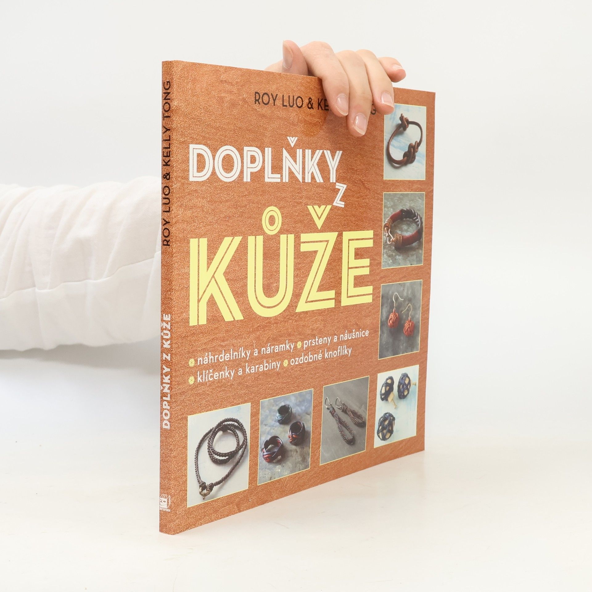 Kelly Tong Doplňky z kůže