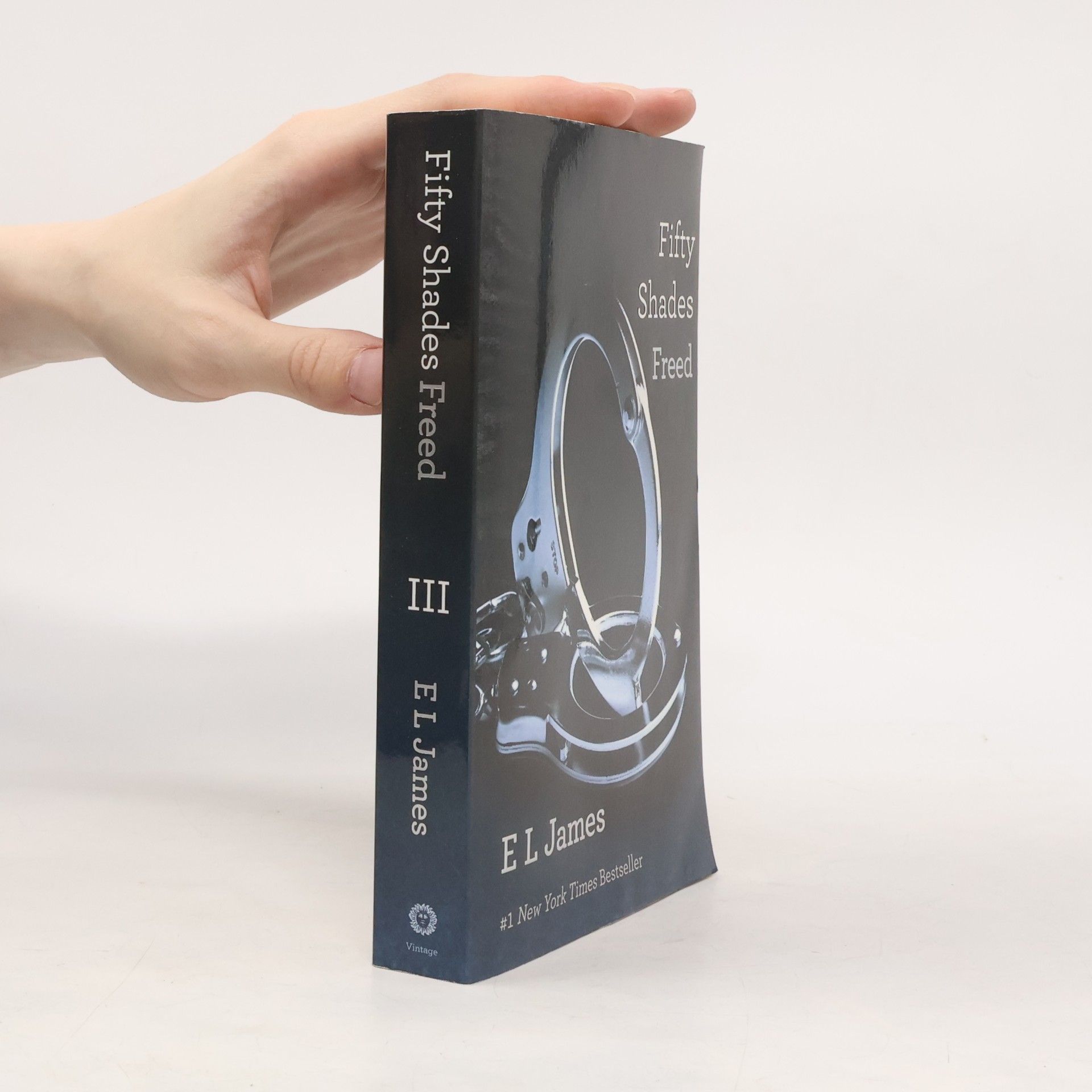 E. L. James Fifty Shades Freed