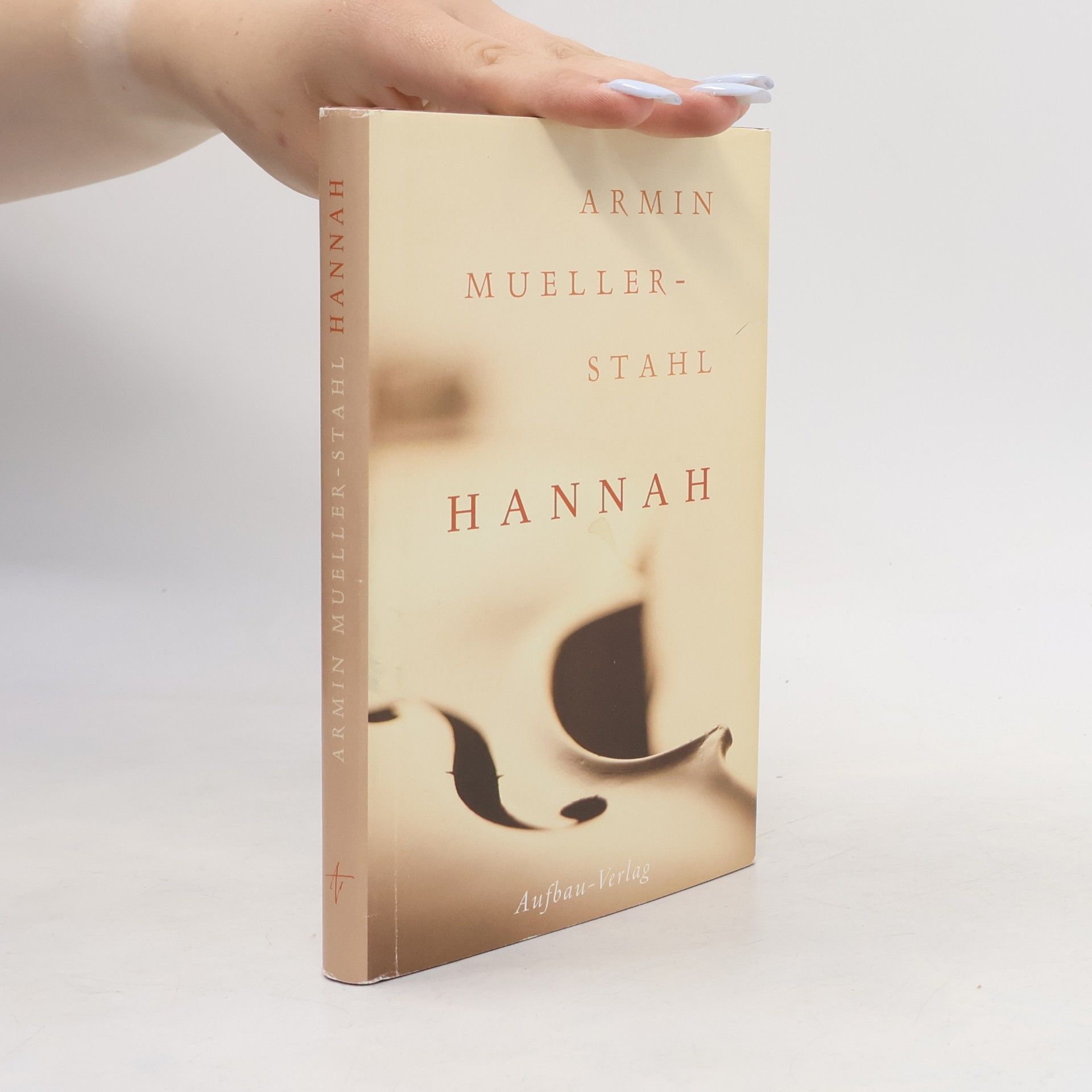 Armin Mueller-Stahl Hannah