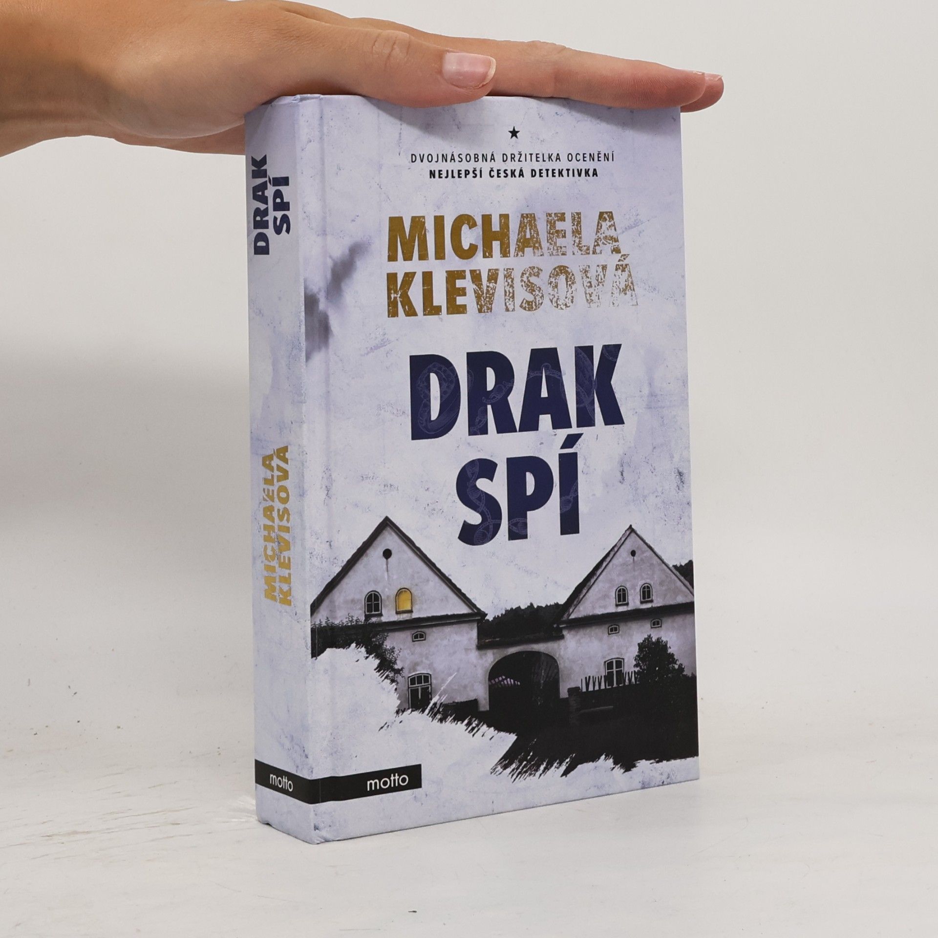 Michaela Klevisová Drak spí