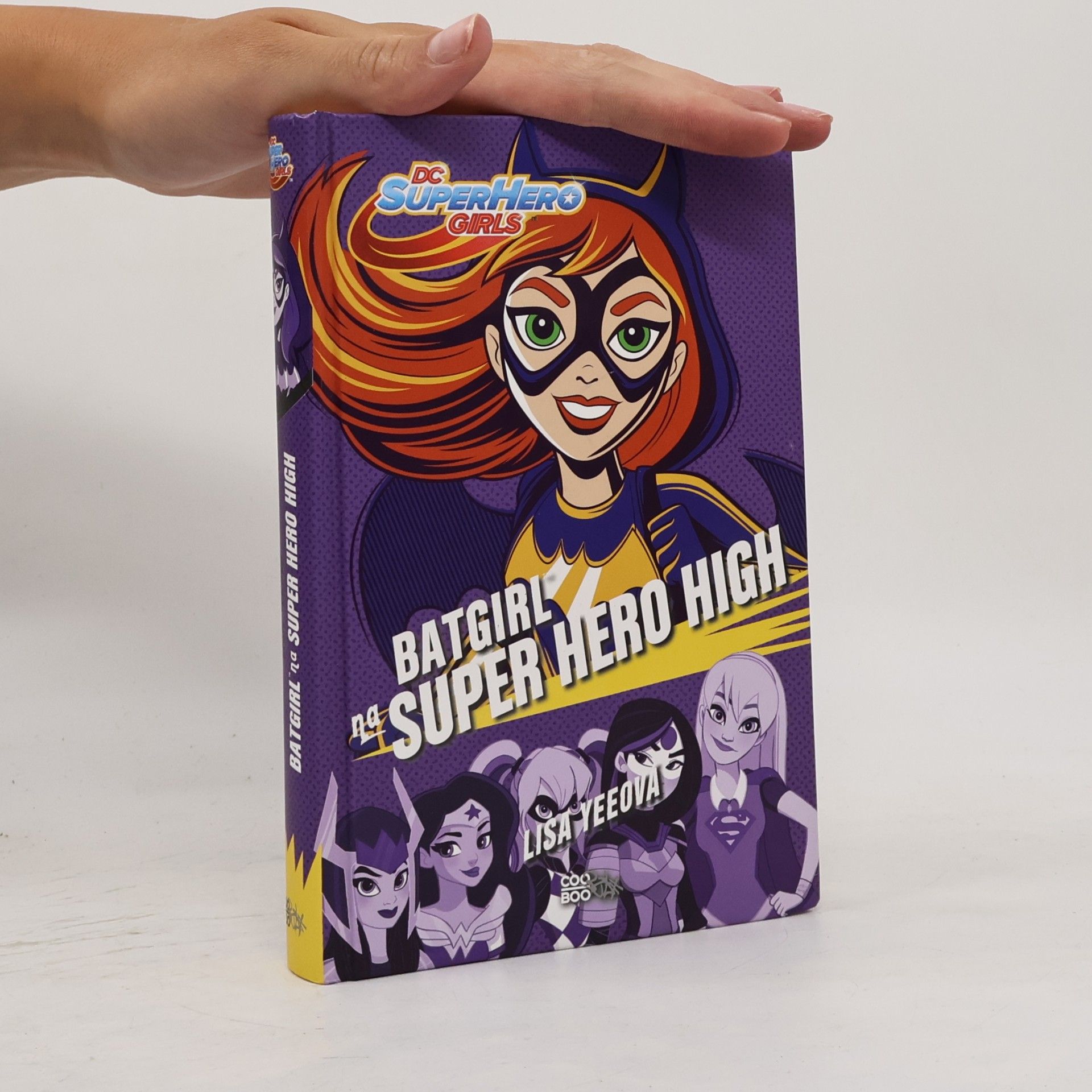 Lisa Yee Batgirl na Super Hero High