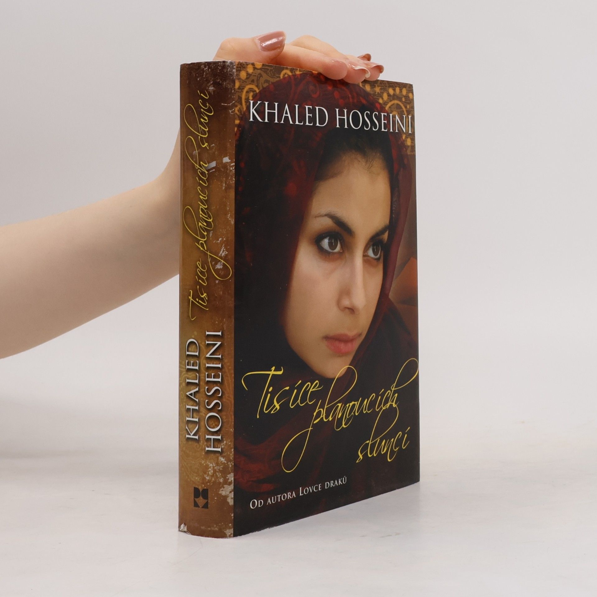 Khaled Hosseini Tisíce planoucích sluncí