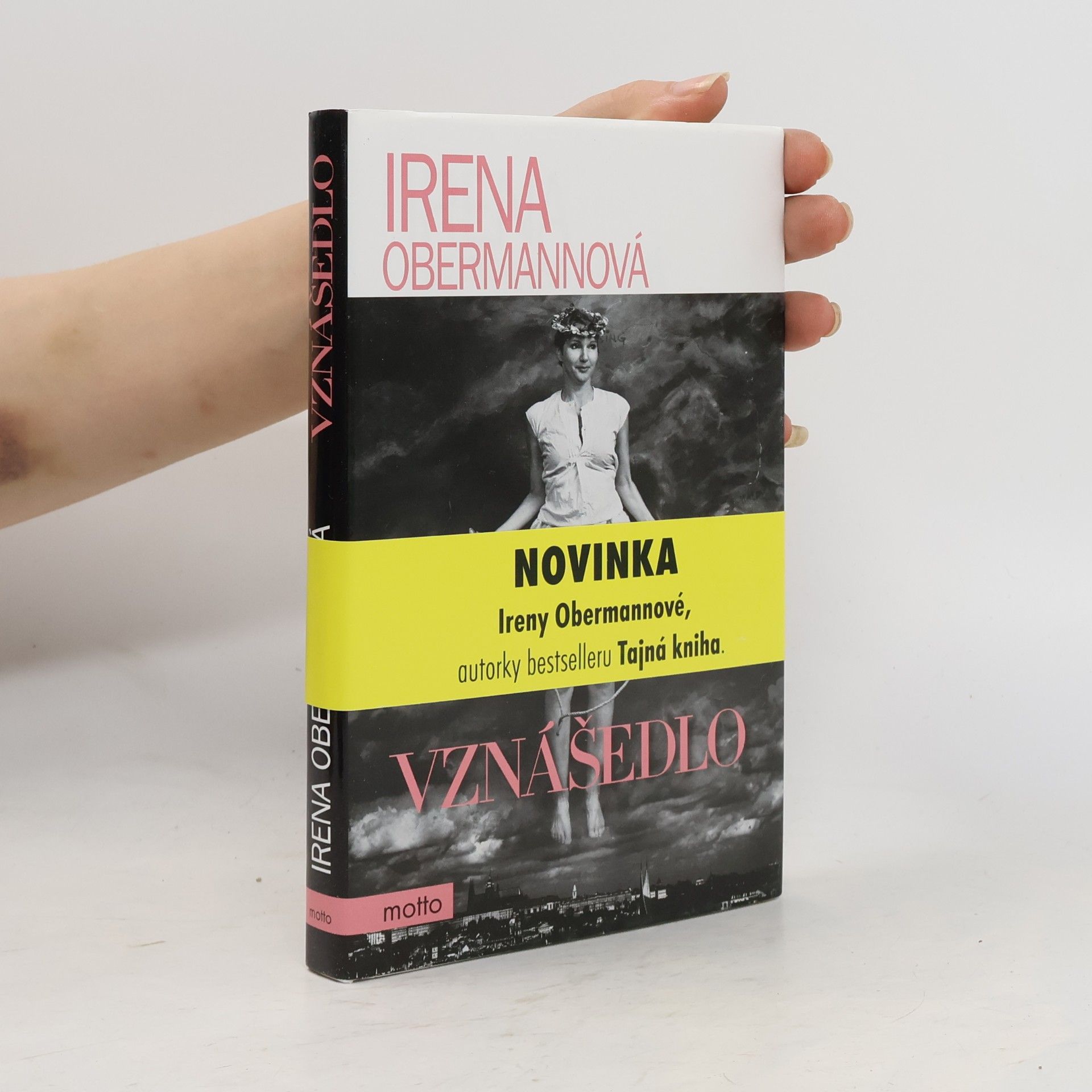 Irena Obermannová Vznášedlo