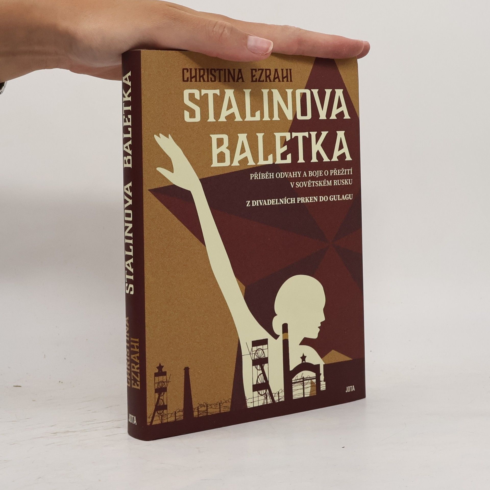 Christina Ezrahi Stalinova baletka