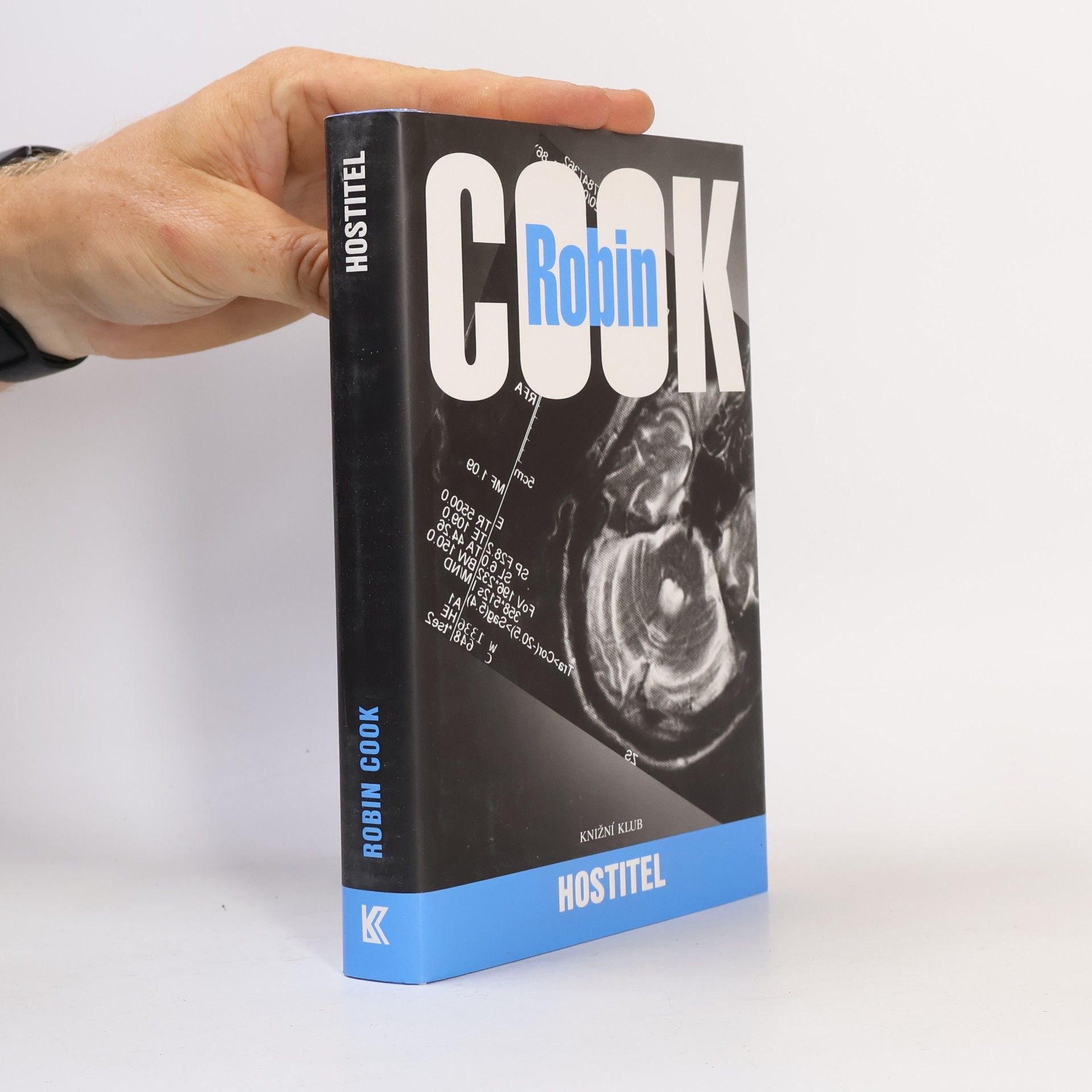 Robin Cook Hostitel