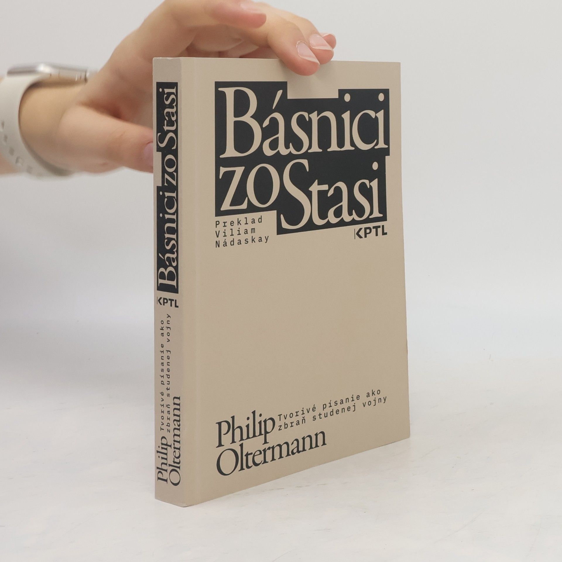 Philip Oltermann Básnici zo Stasi