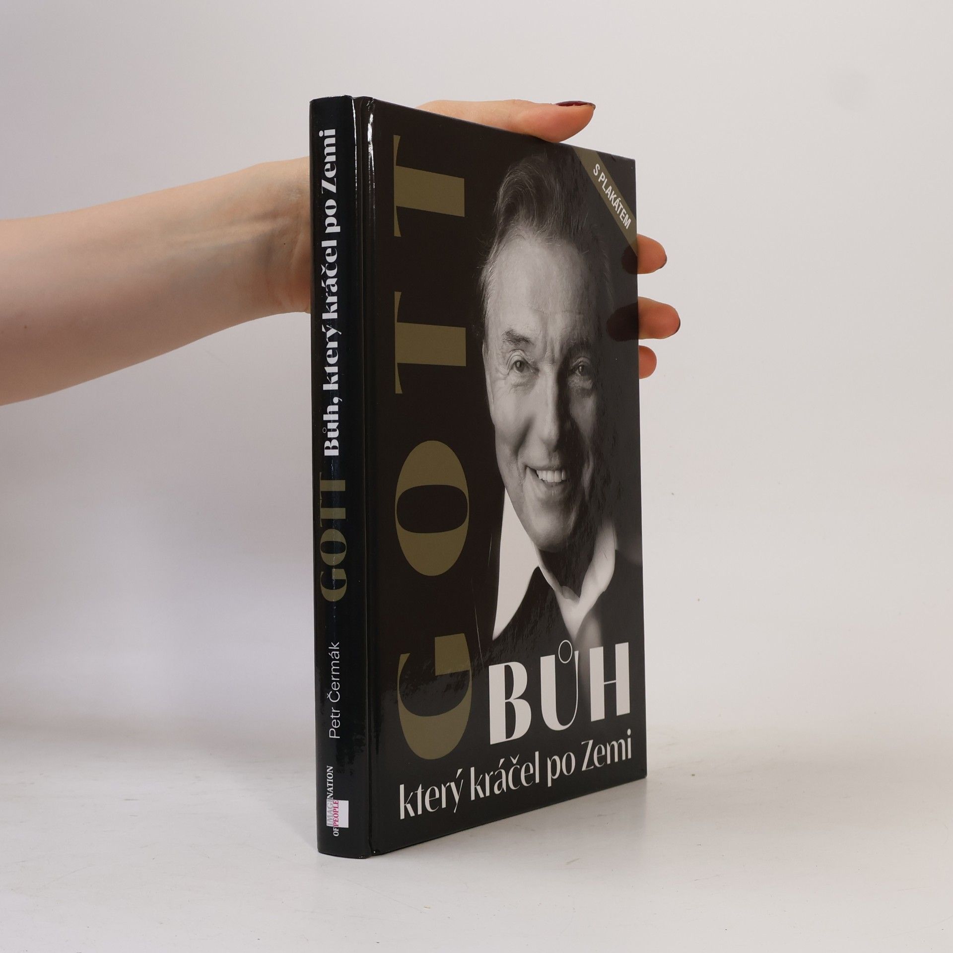Gott – bůh, který kráčel po Zemi