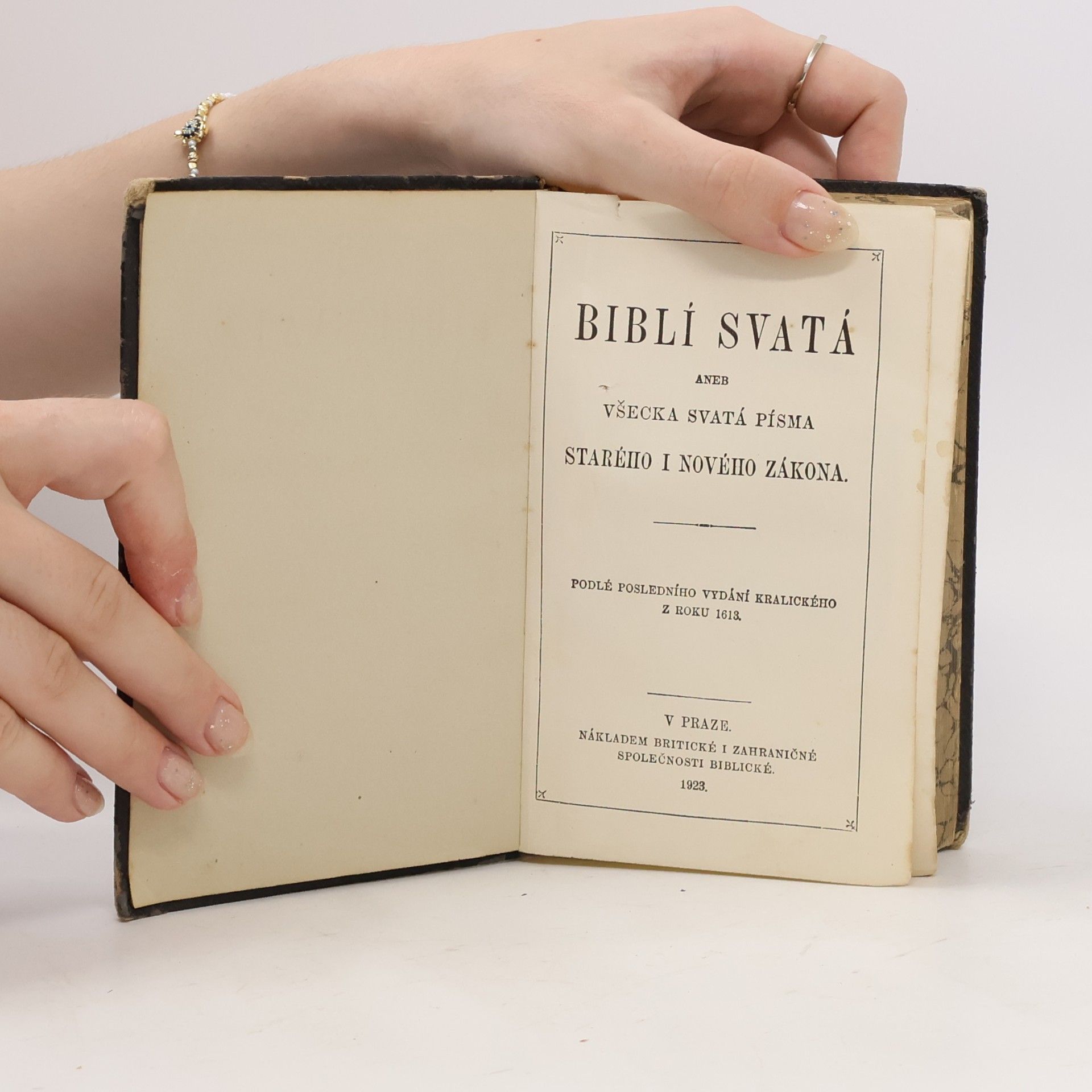 Kolektiv autorů Biblí svatá