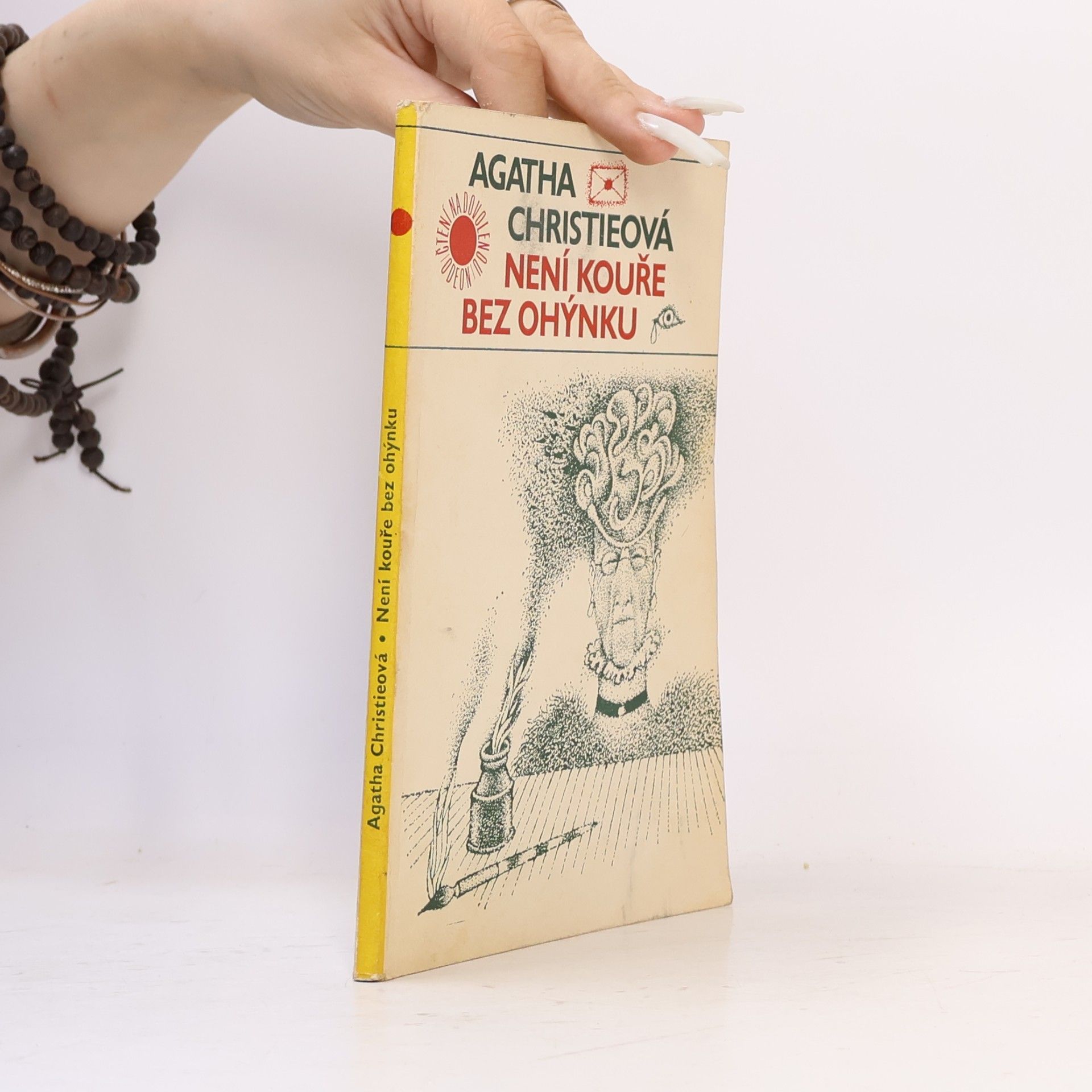 Agatha Christie Není kouře bez ohýnku