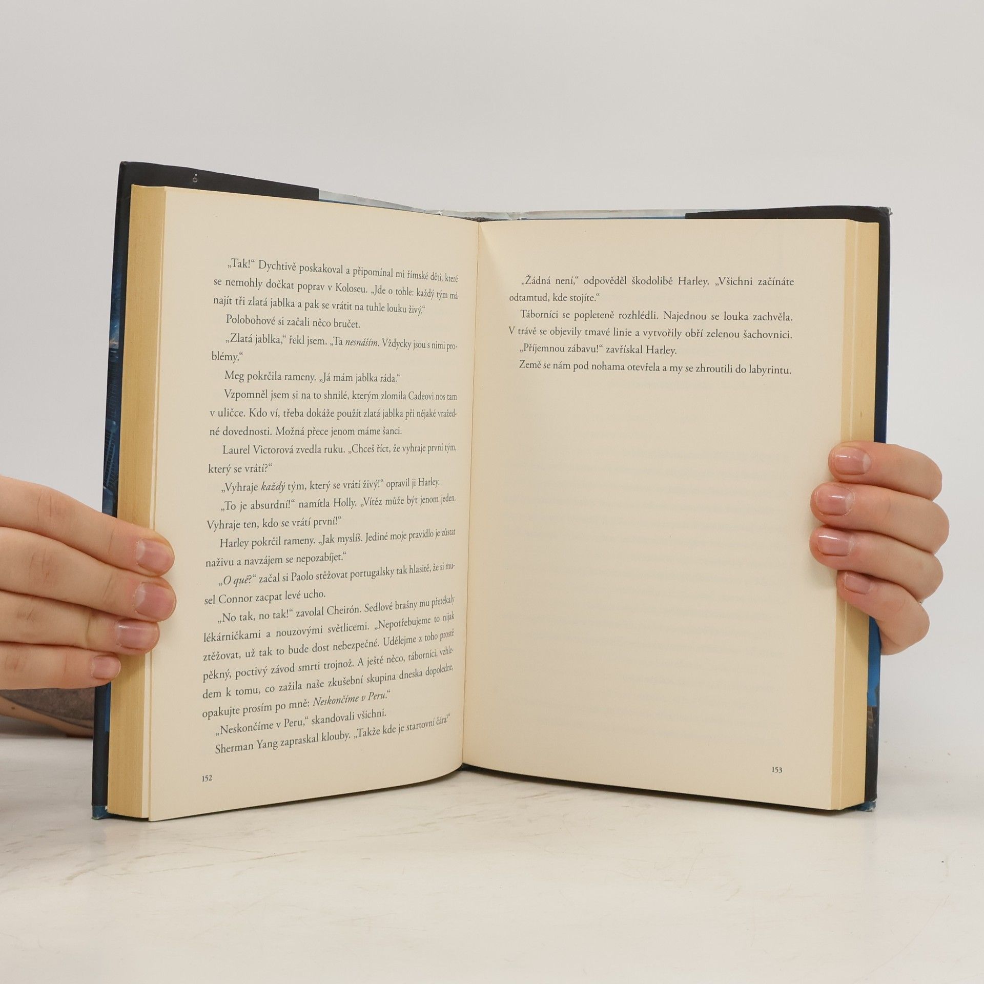 Rick Riordan Apollónův pád. Utajené orákulum