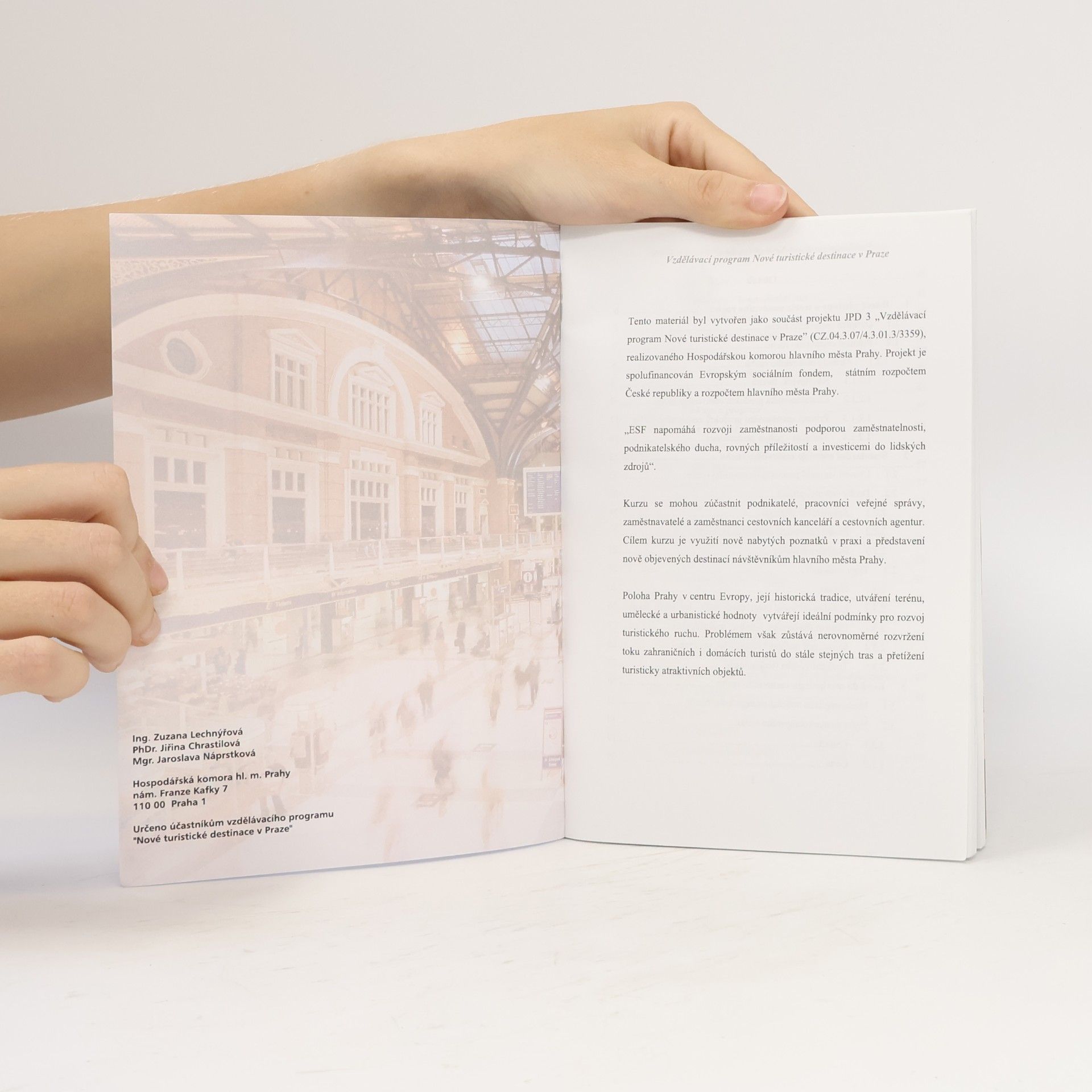 Zuzana Lechnýřová Studijní materiály pro profesionály v oblasti cestovního ruchu