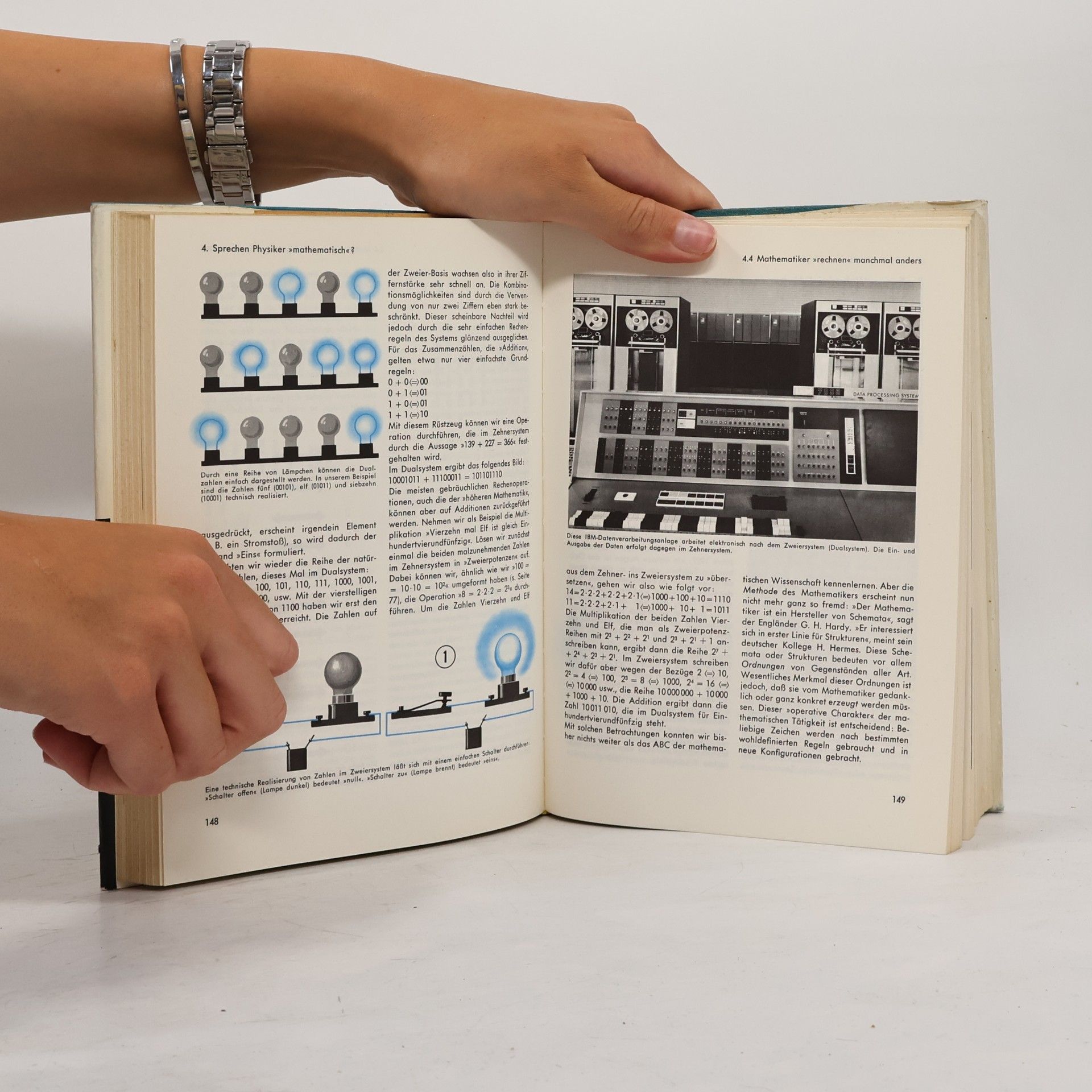 Walter Robert Fuchs Knaurs Buch der modernen Physik