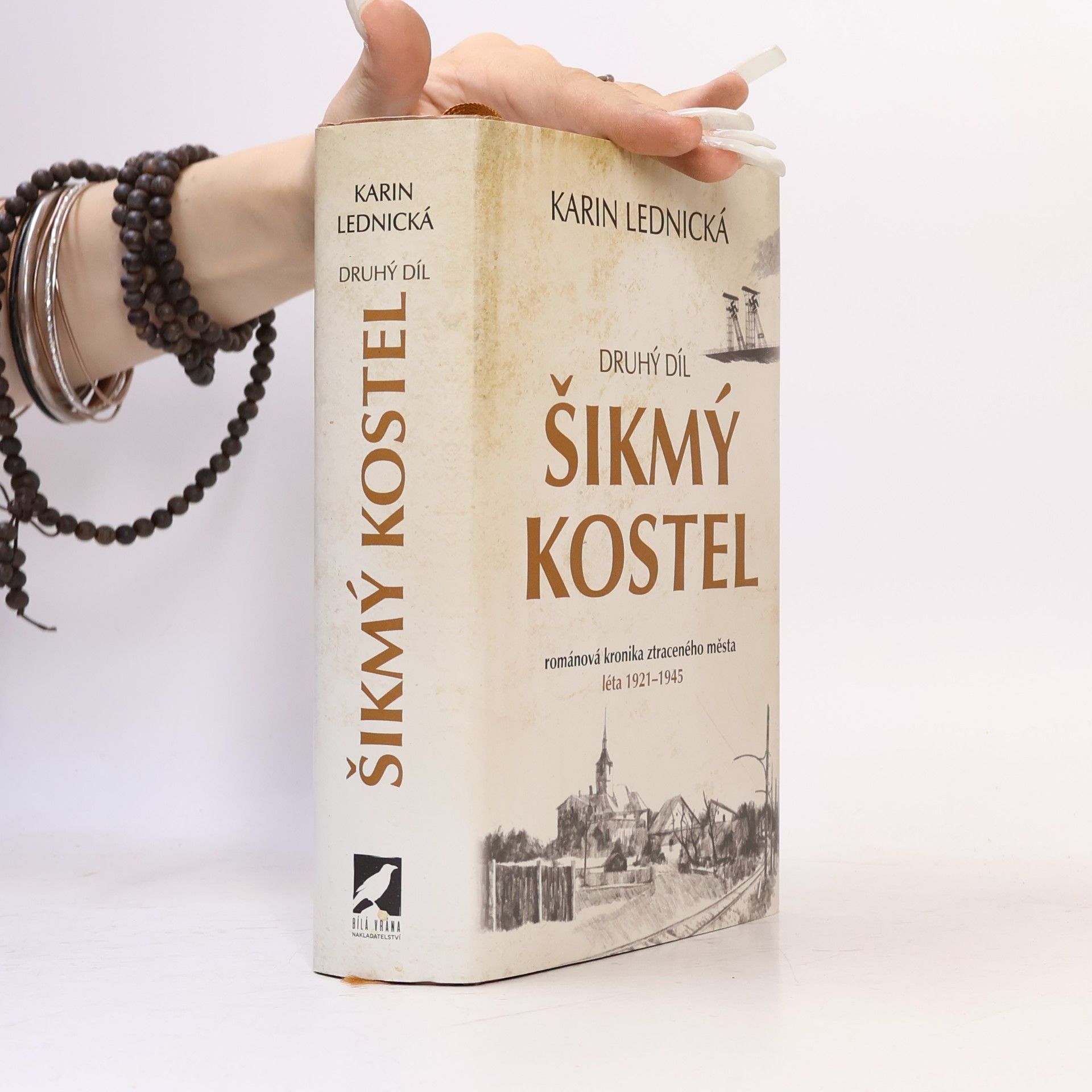 Karin Lednická Šikmý kostel 2