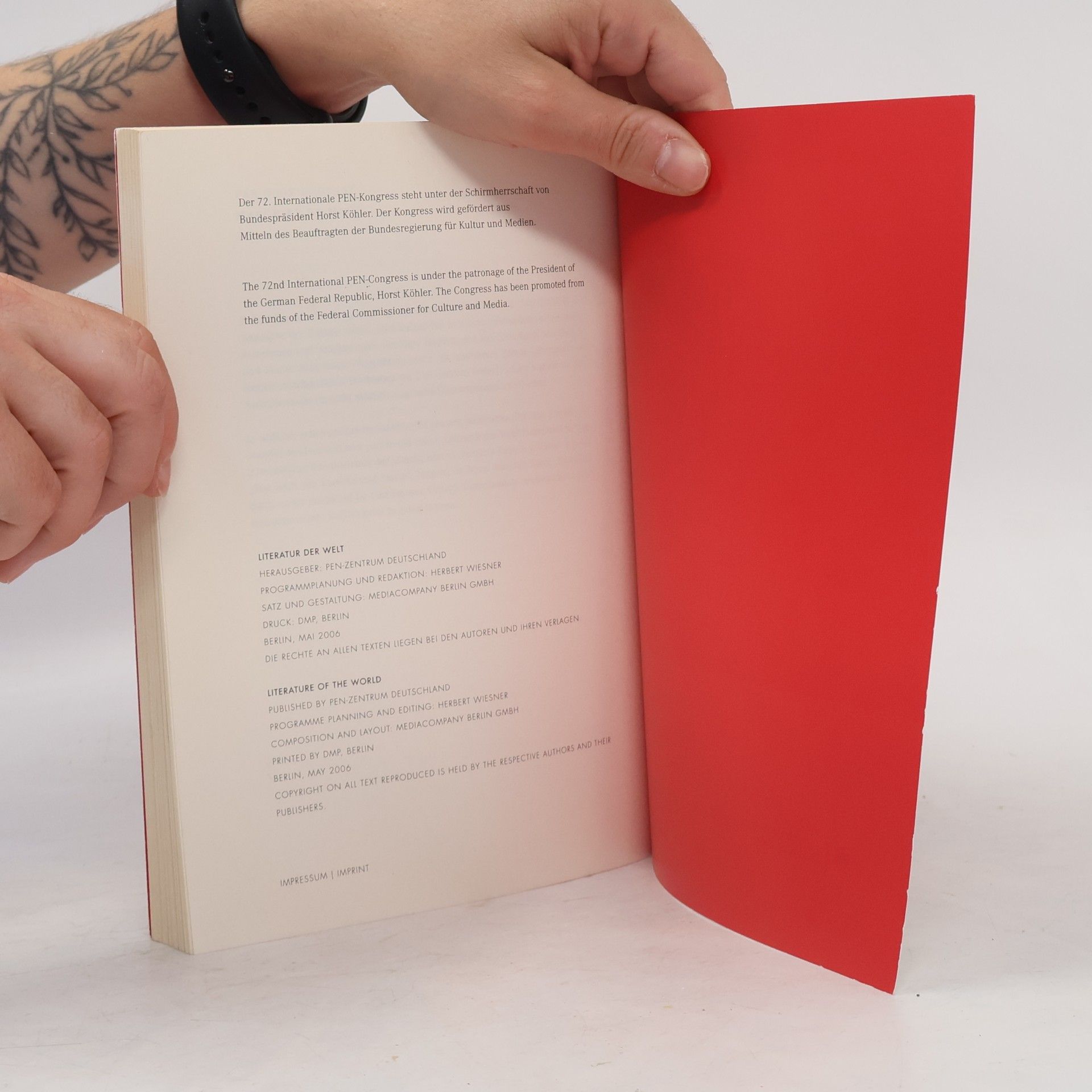 AA.VV. Literature der Welt. Literature of the World