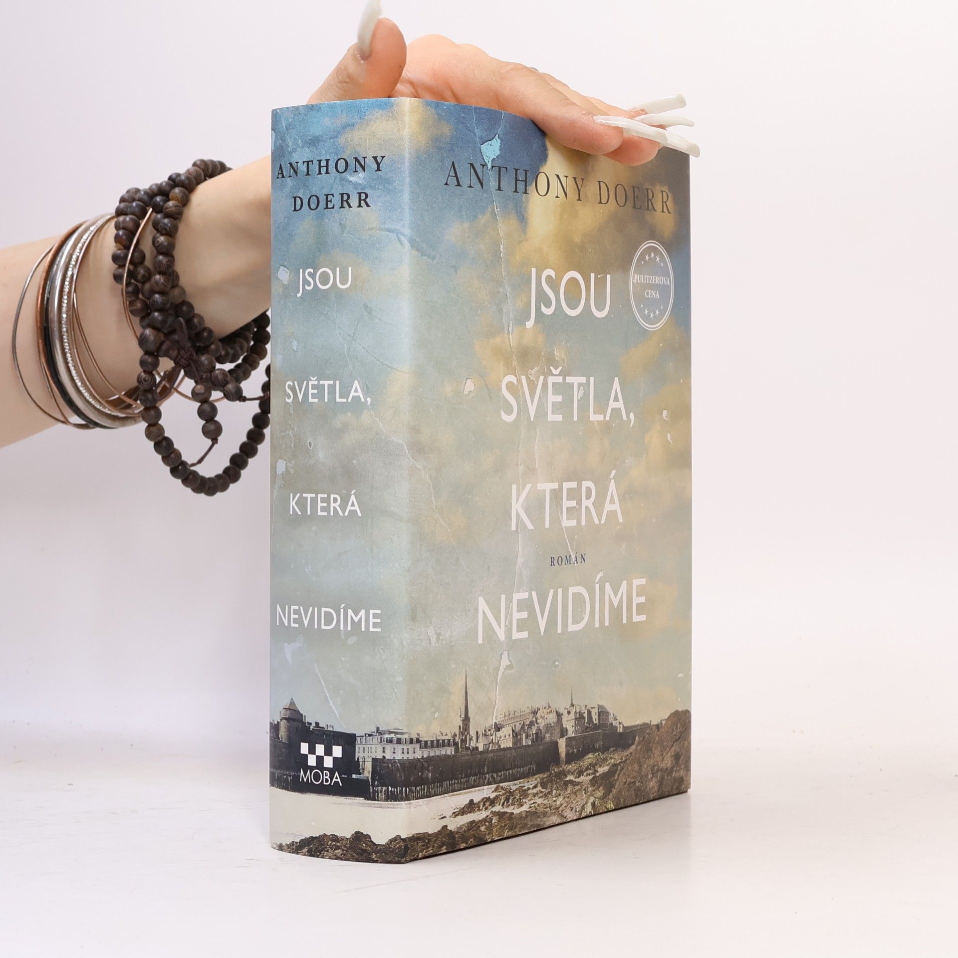 Anthony Doerr Jsou světla, která nevidíme