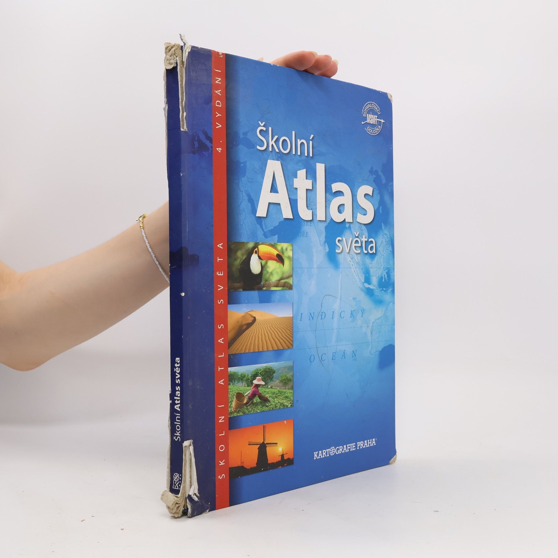 Autorenkollektiv Školní atlas světa
