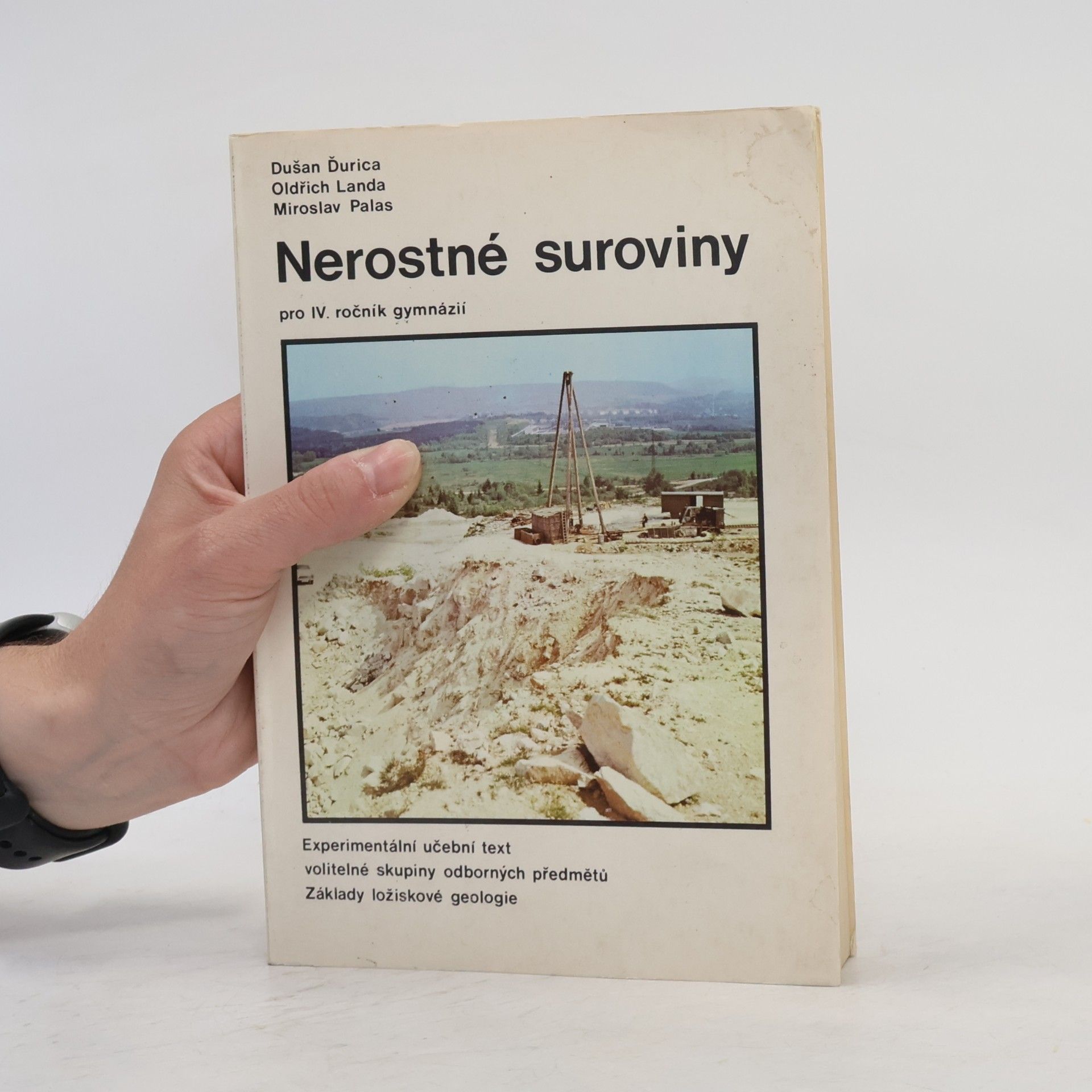 Kolektiv autorů Nerostné suroviny pro IV. ročník gymnázií