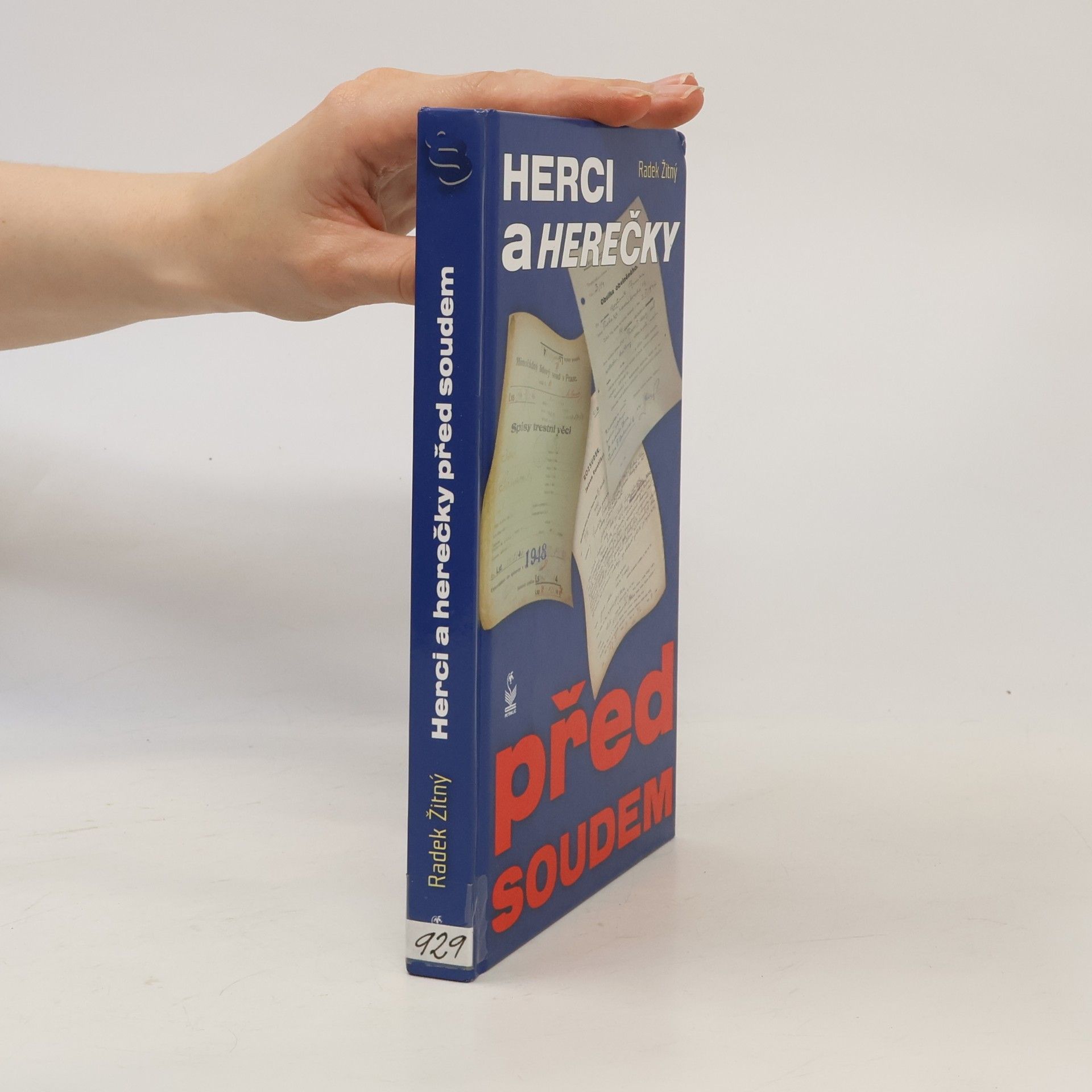 Herci a herečky před soudem