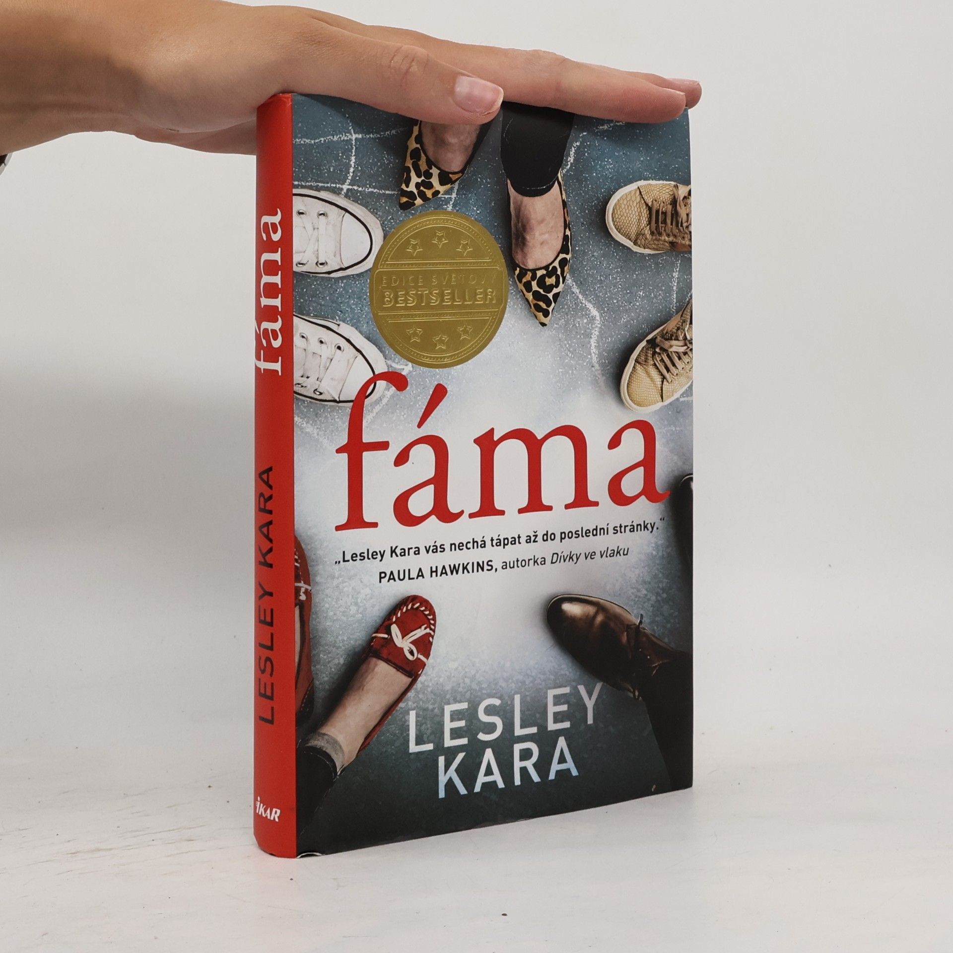 Lesley Kara Fáma