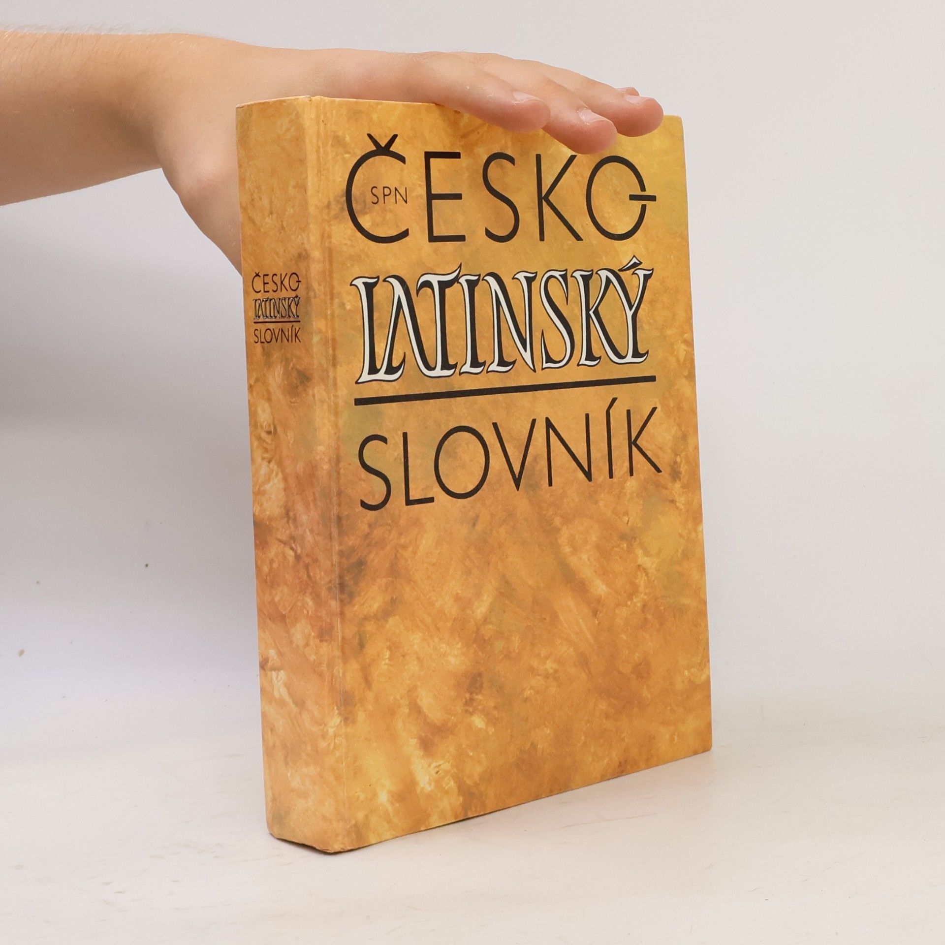 Zdeněk Quitt Česko-latinský slovník starověké a současné latiny