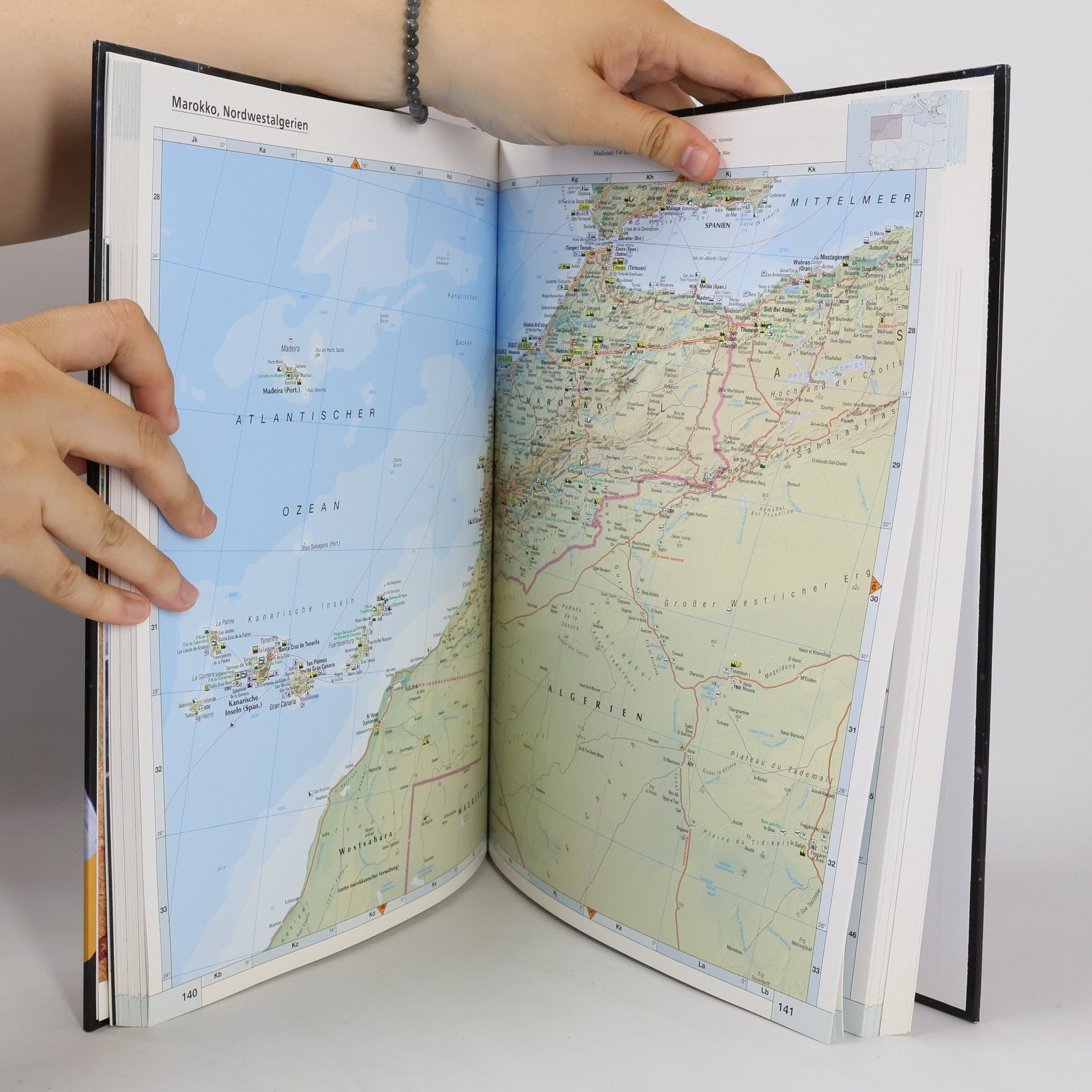 Neuer grosser Atlas der Welt