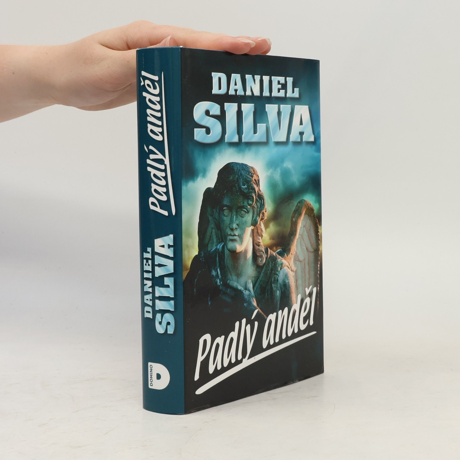 Daniel Silva Padlý anděl