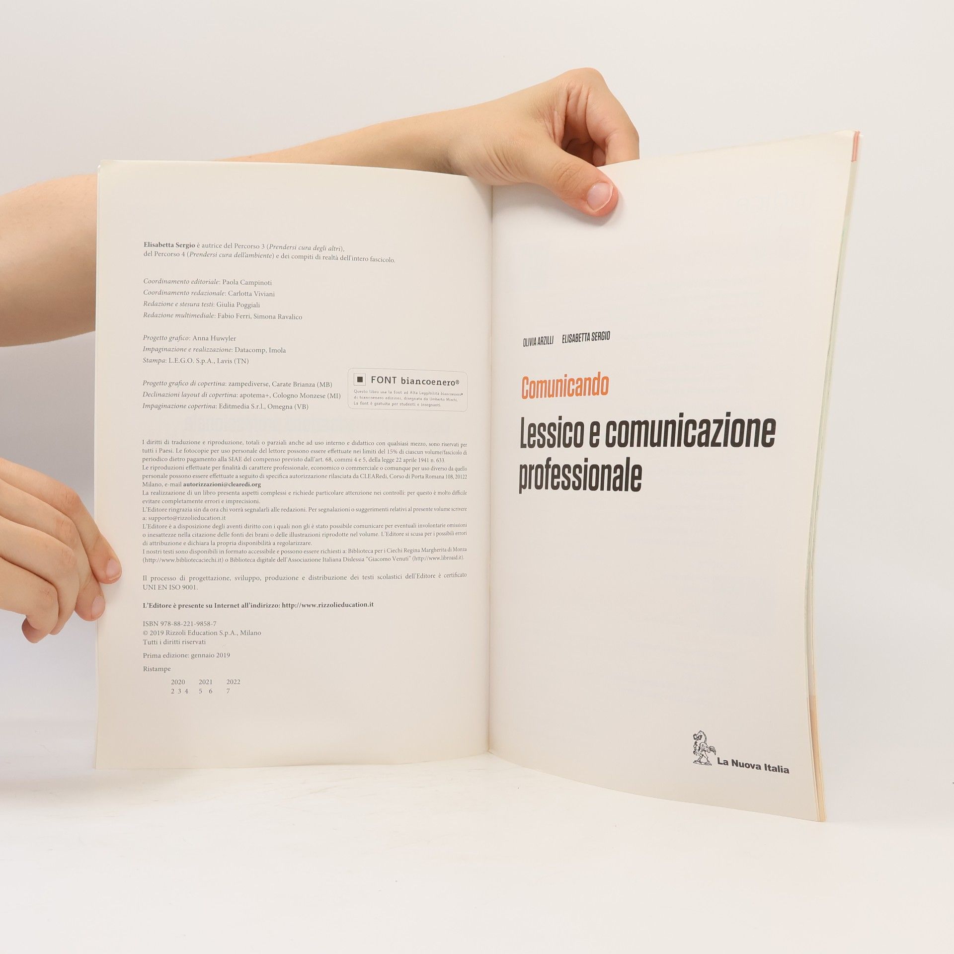 Olivia Arzilli Comunicando: Lessico e comunicazione professionale