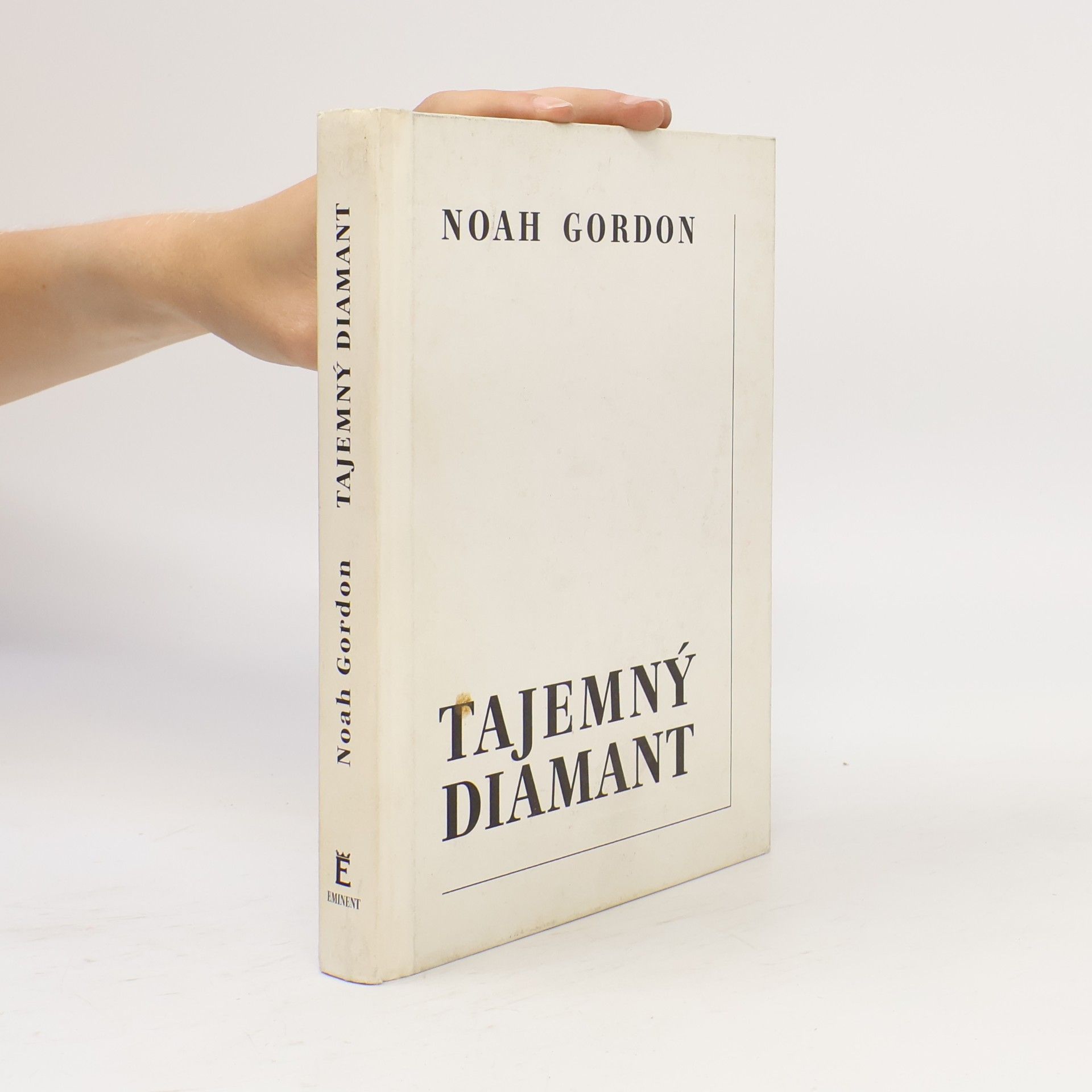 Noah Gordon Tajemný diamant