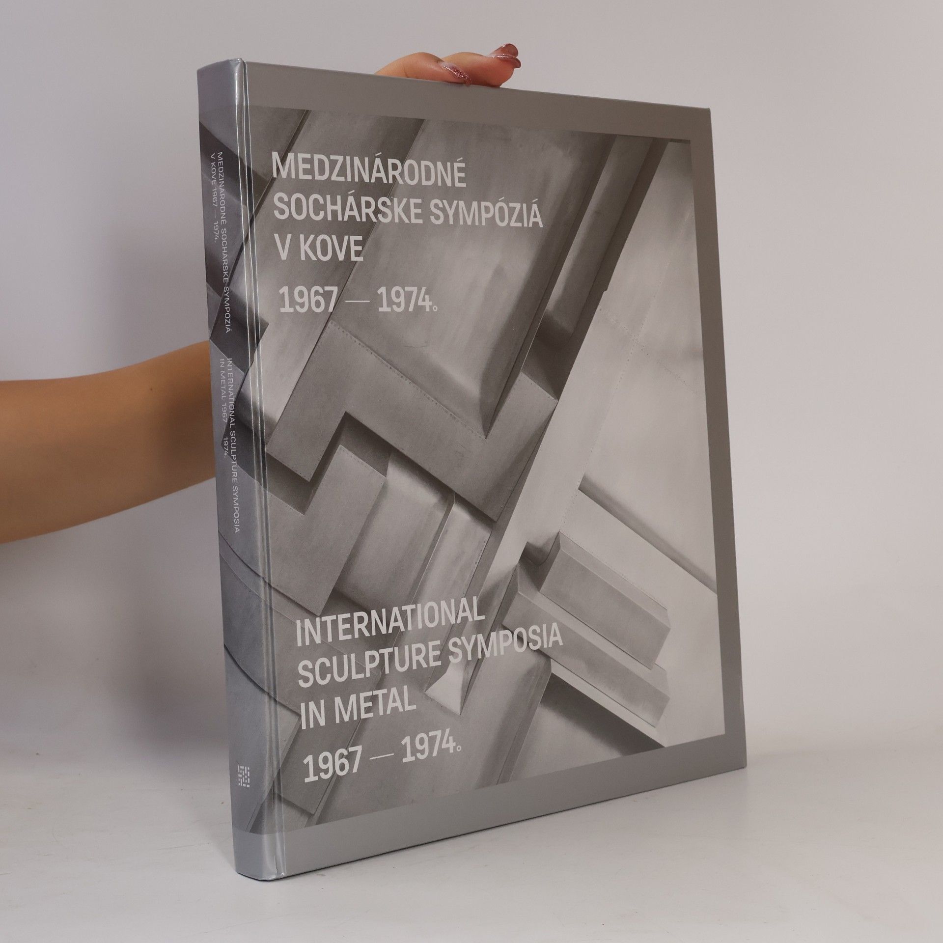 Auteurscollectief Medzinárodné sochárske sympóziá v kove. International Sculpture Symposia in Metal 1967-1974