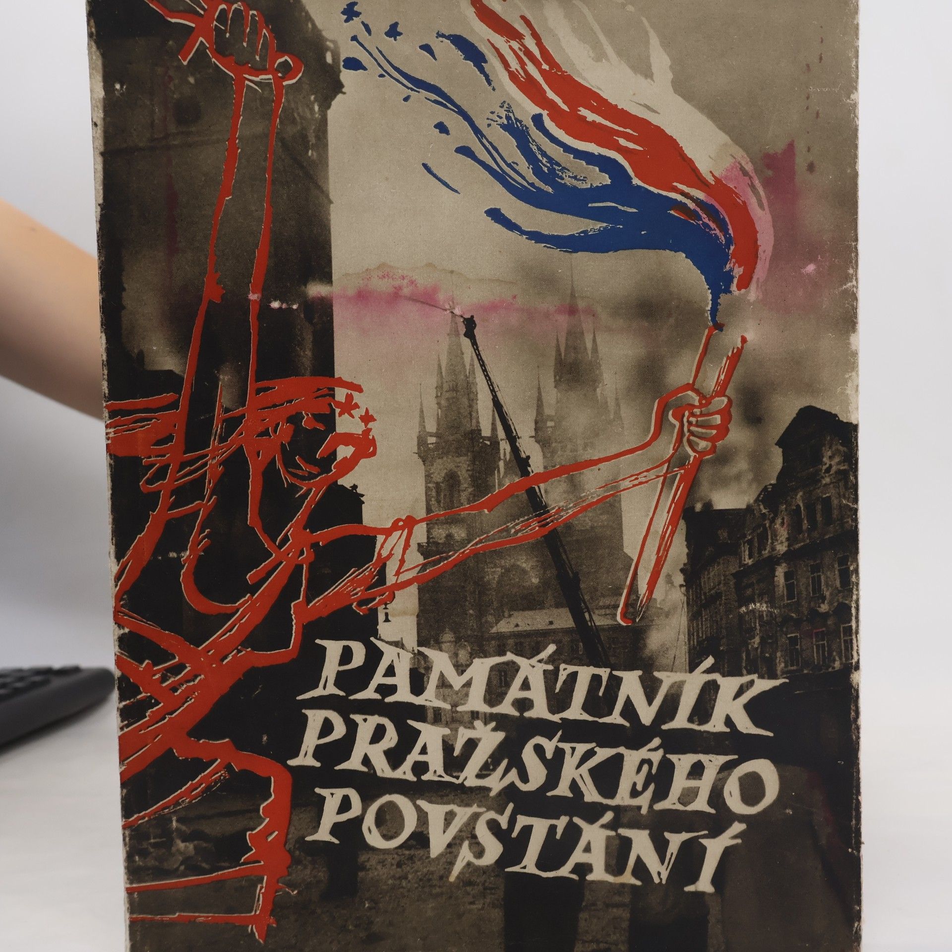 František Hrubín Památník pražského povstání 1945. Na paměť slavných dnů povstání pražského lidu 1945 ... k prvému výročí 1946