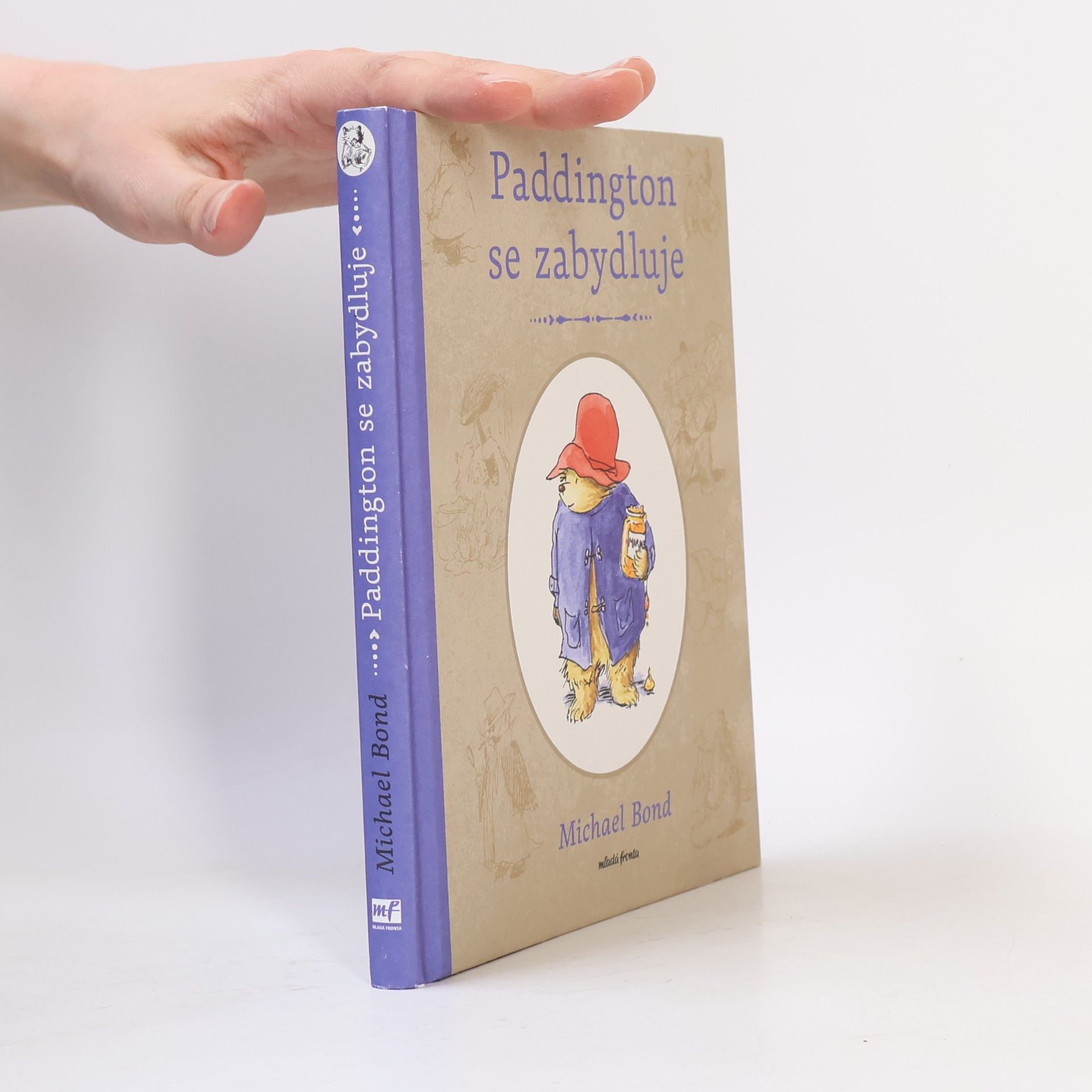 Michael Bond Paddington se zabydluje