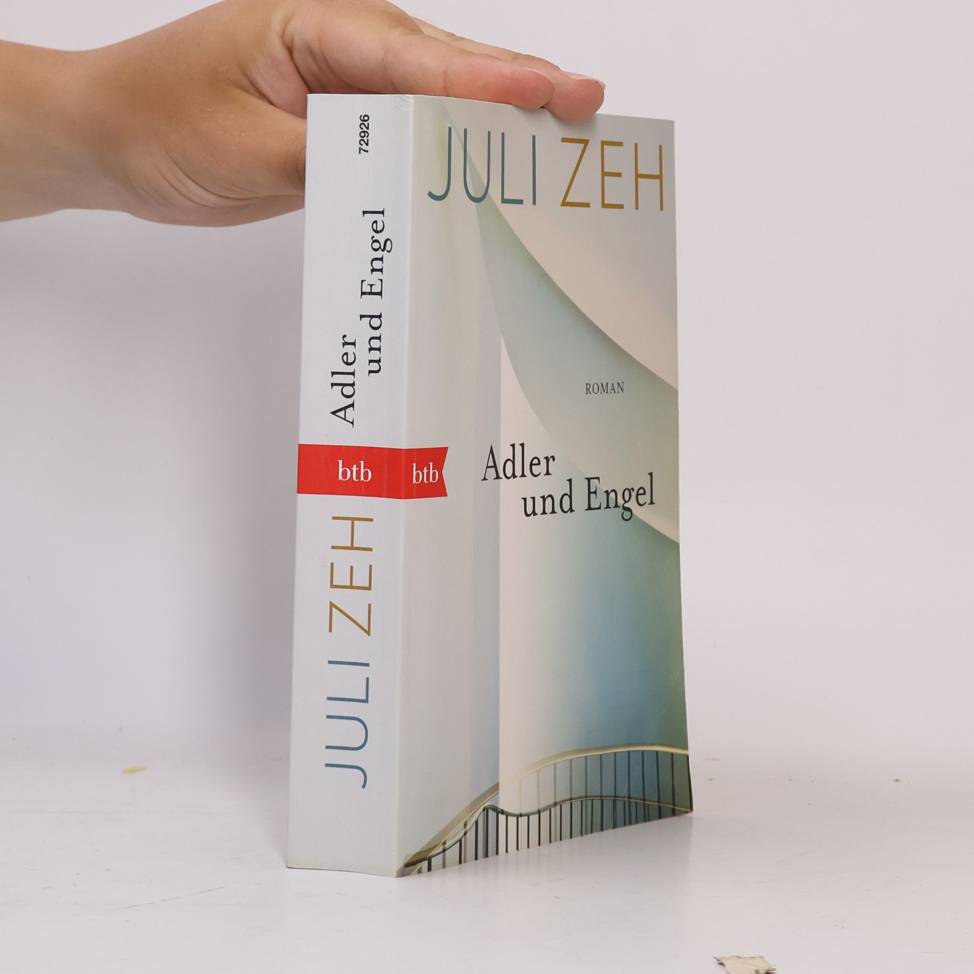 Juli Zeh Adler und Engel: Roman