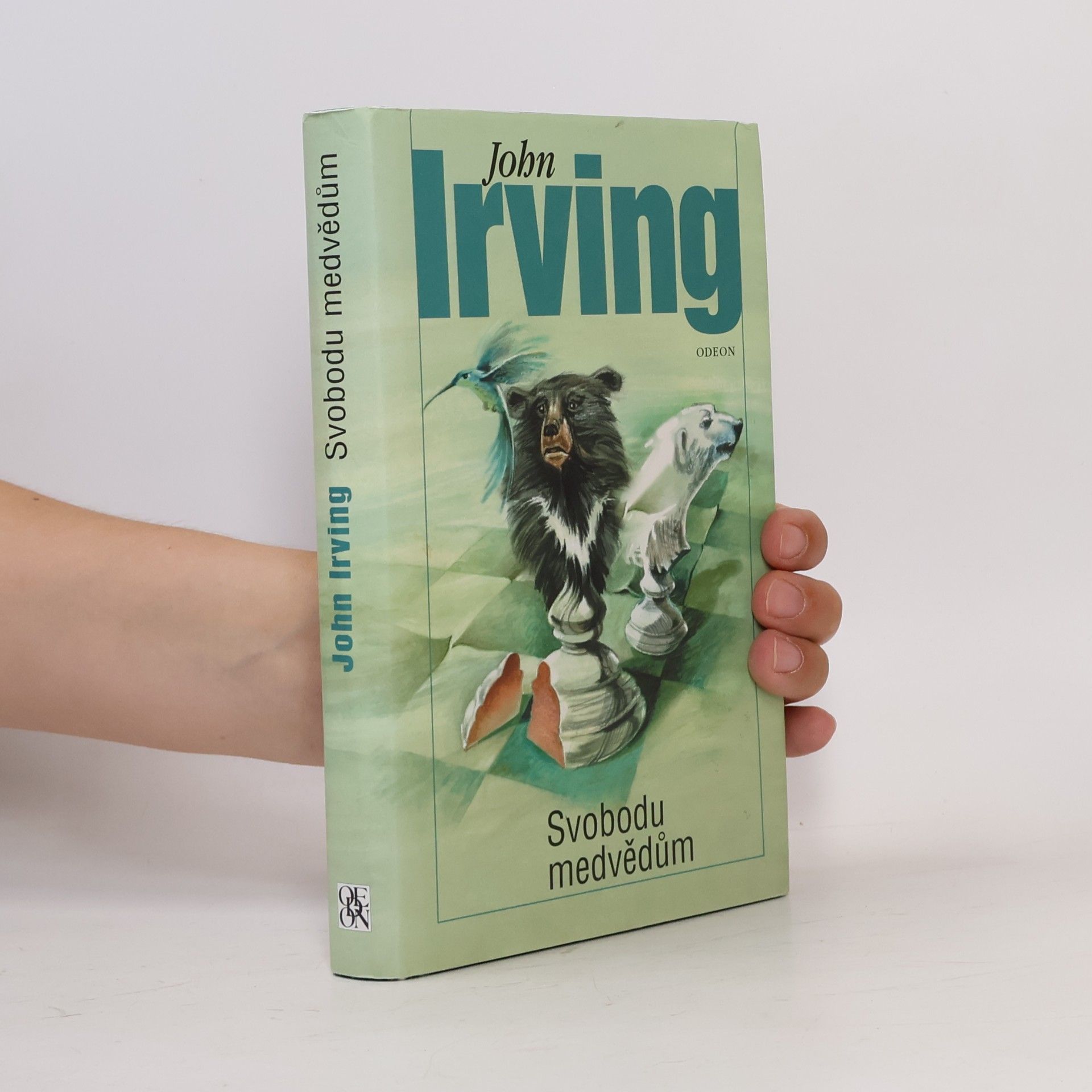 John Irving Svobodu medvědům