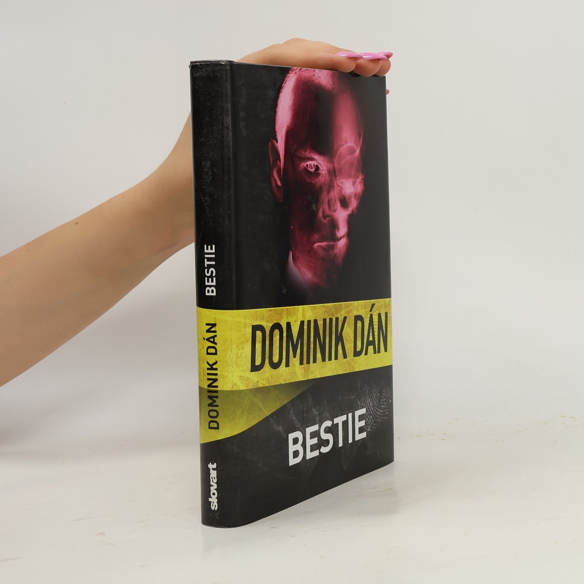 Dominik Dán Bestie