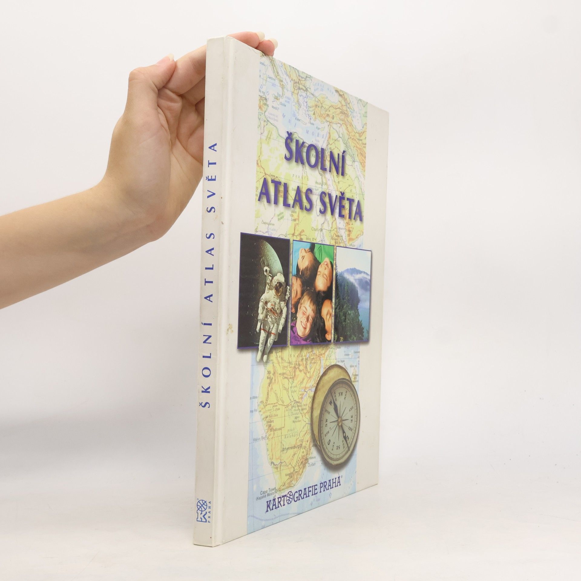 Věra Dobrovolná Školní atlas světa