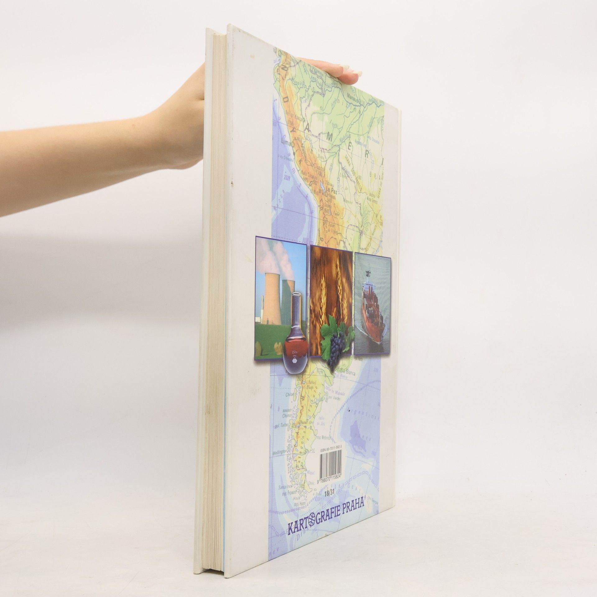 Collectif d'auteurs Školní atlas světa
