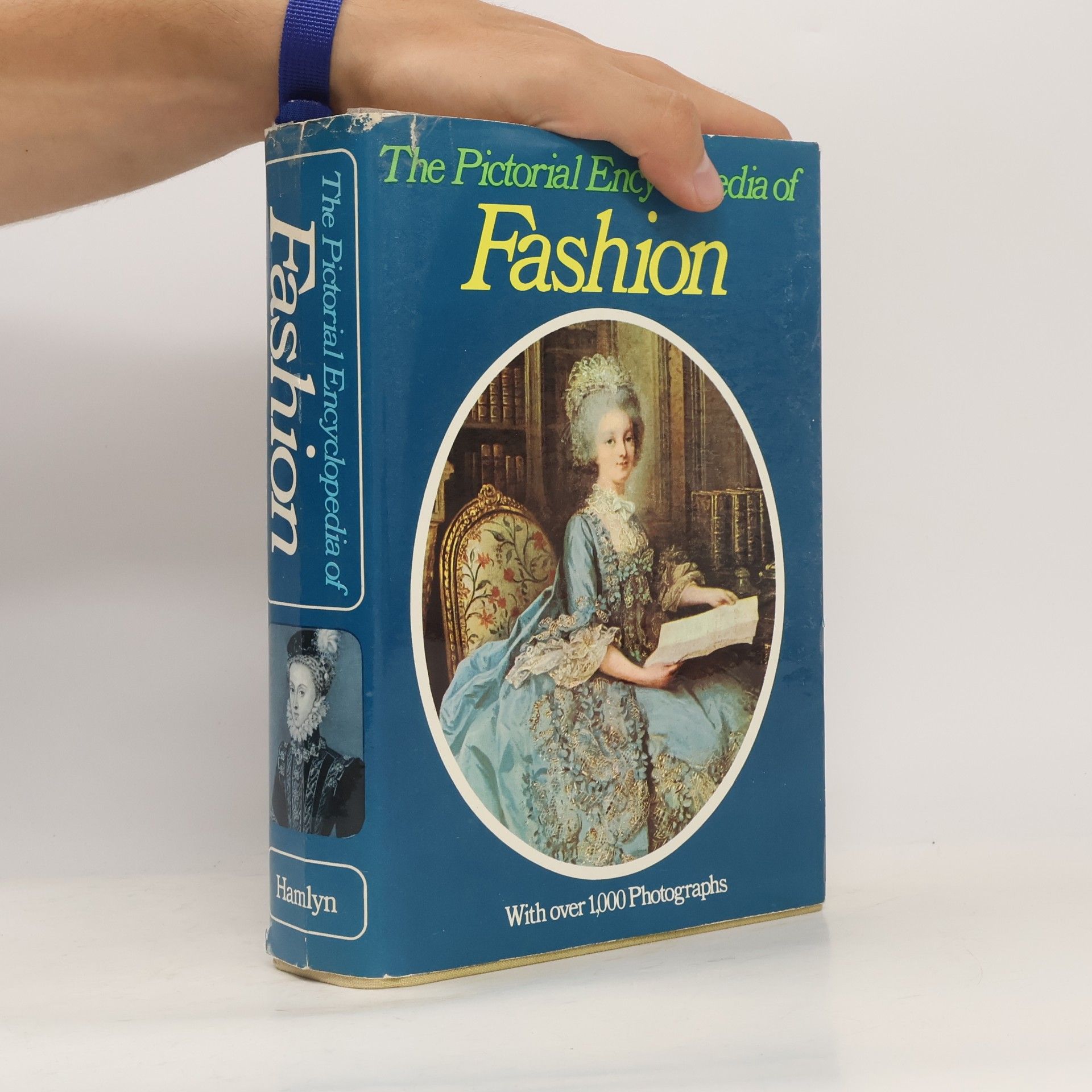 Ludmila Kybalová The pictorial encyclopedia of fashion Fashion