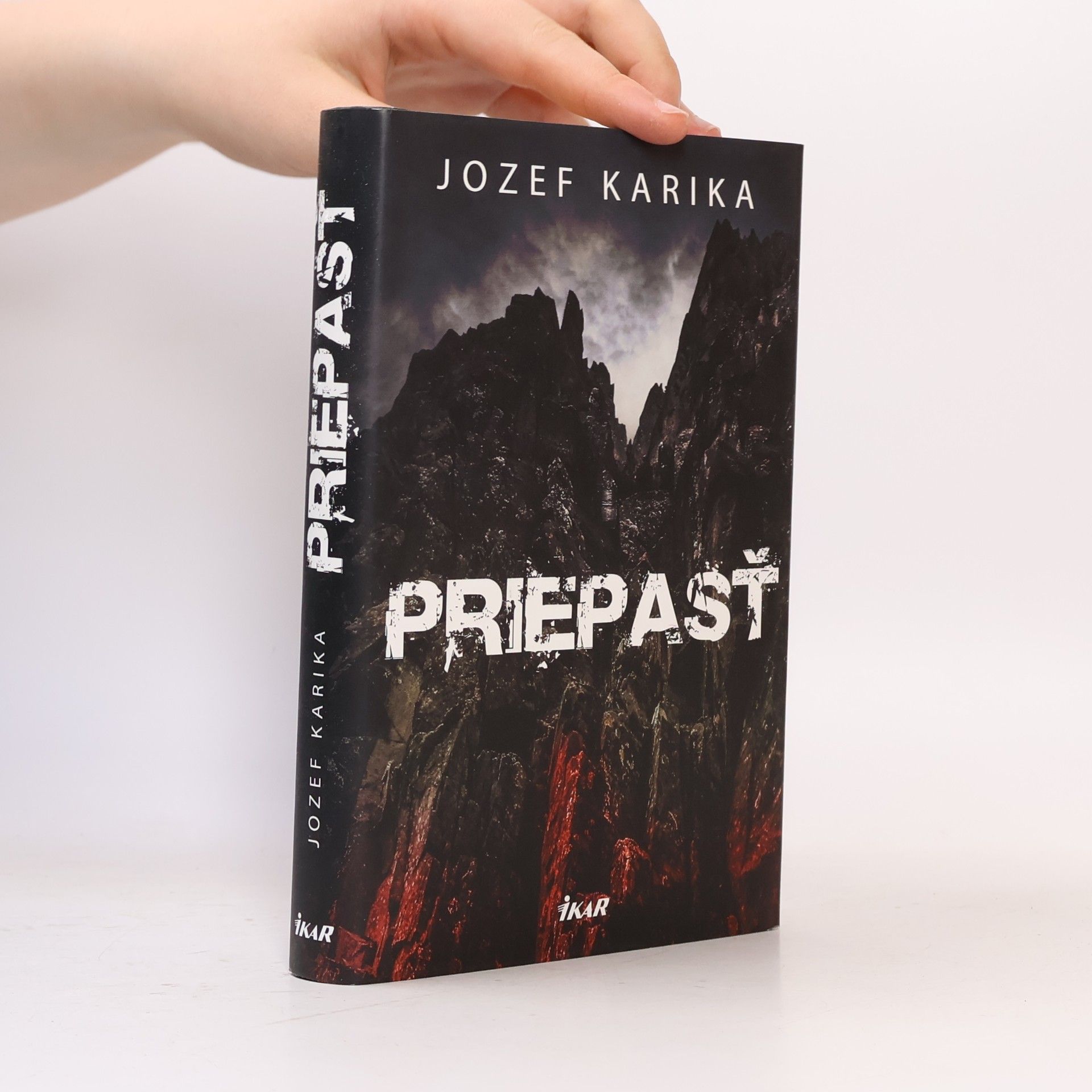 Jozef Karika Priepasť