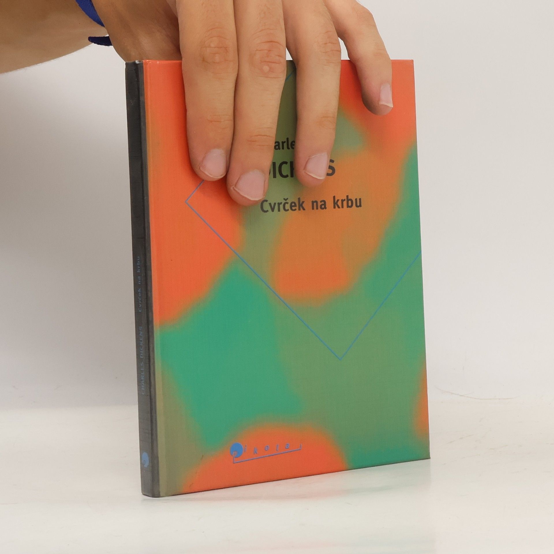 Charles Dickens Cvrček na krbu