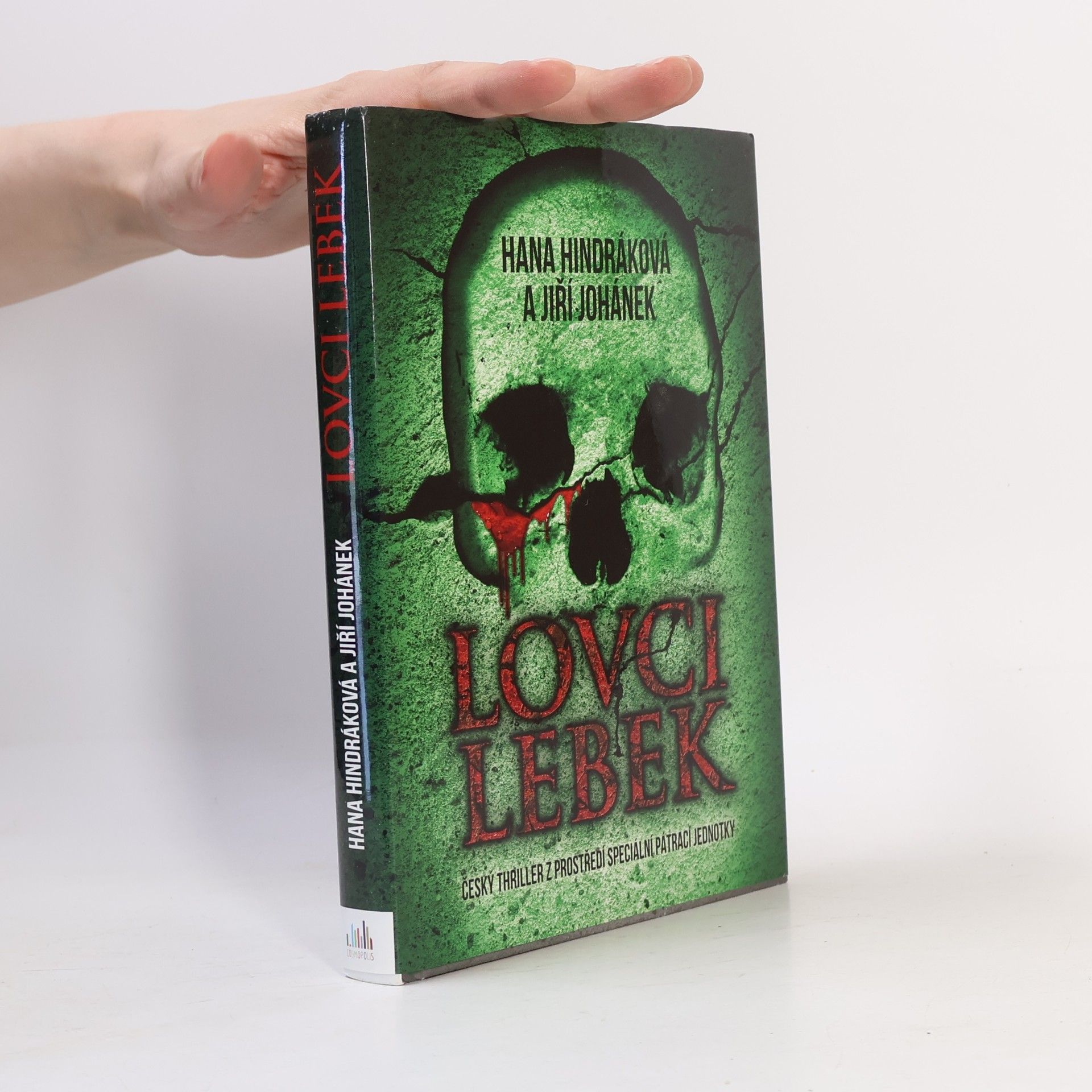Jiří Johánek Lovci lebek : český thriller z prostředí speciální pátrací jednotky