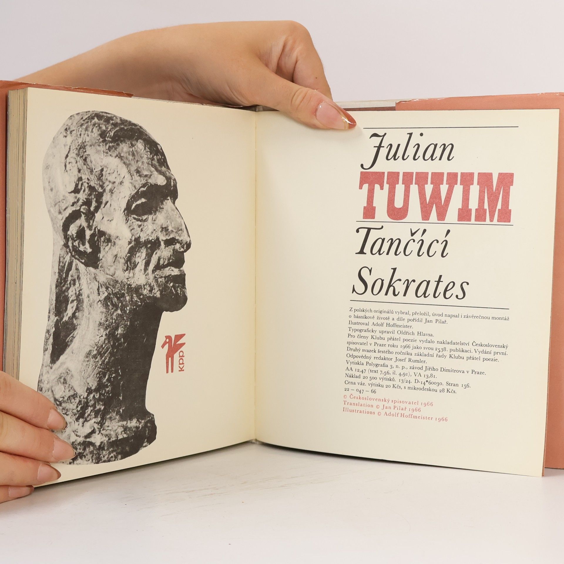 Julian Tuwim Tančící Sokrates