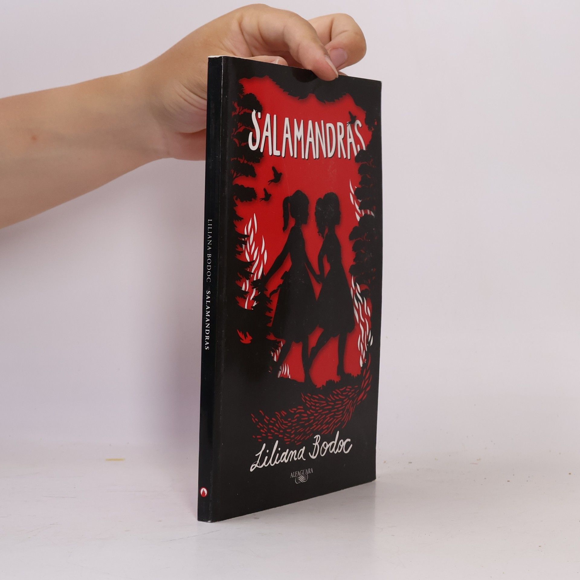 Liliana Bodoc Elementos - 2: Salamandras