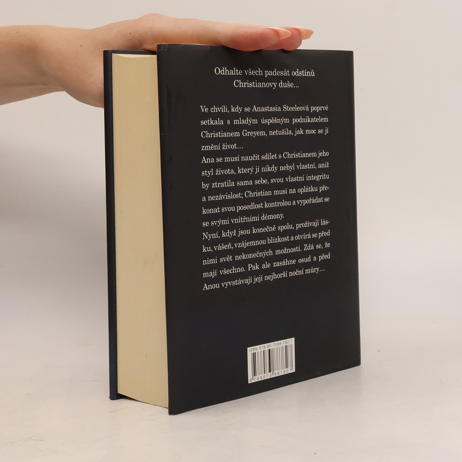 E. L. James Padesát odstínů svobody