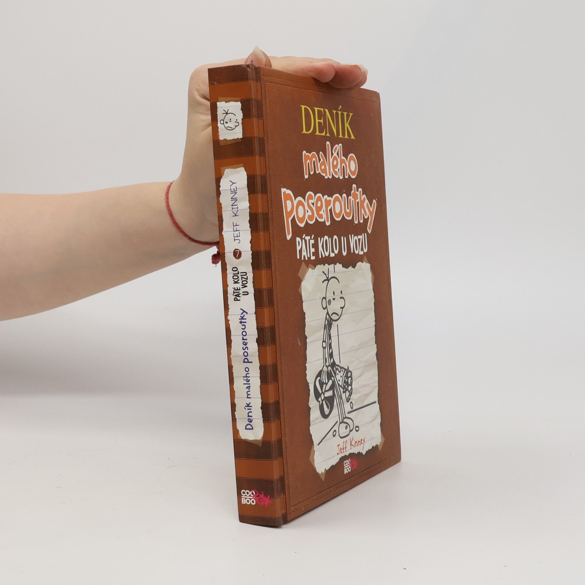 Jeff Kinney Deník malého poseroutky 7. Páté kolo u vozu