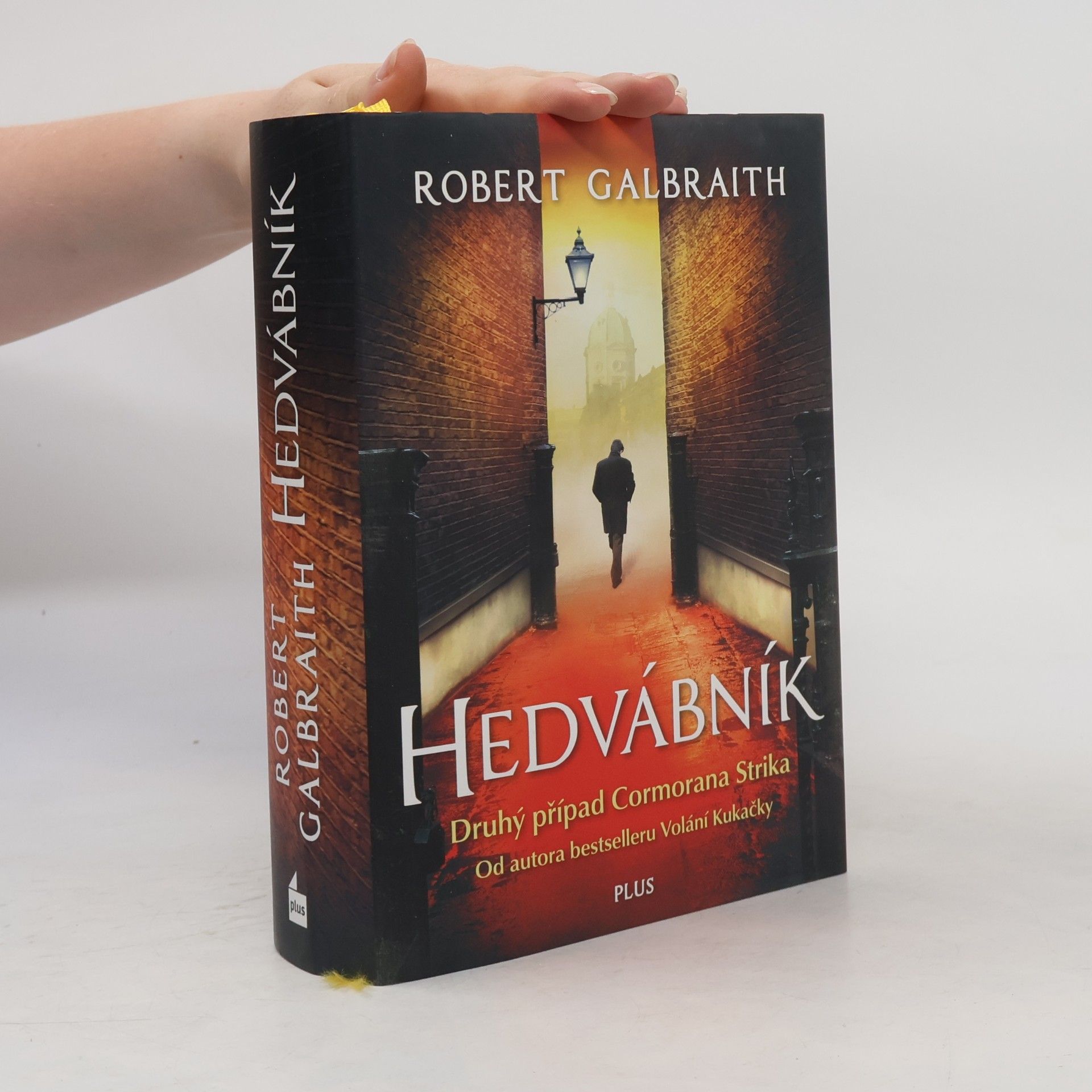 J. K. Rowling Hedvábník