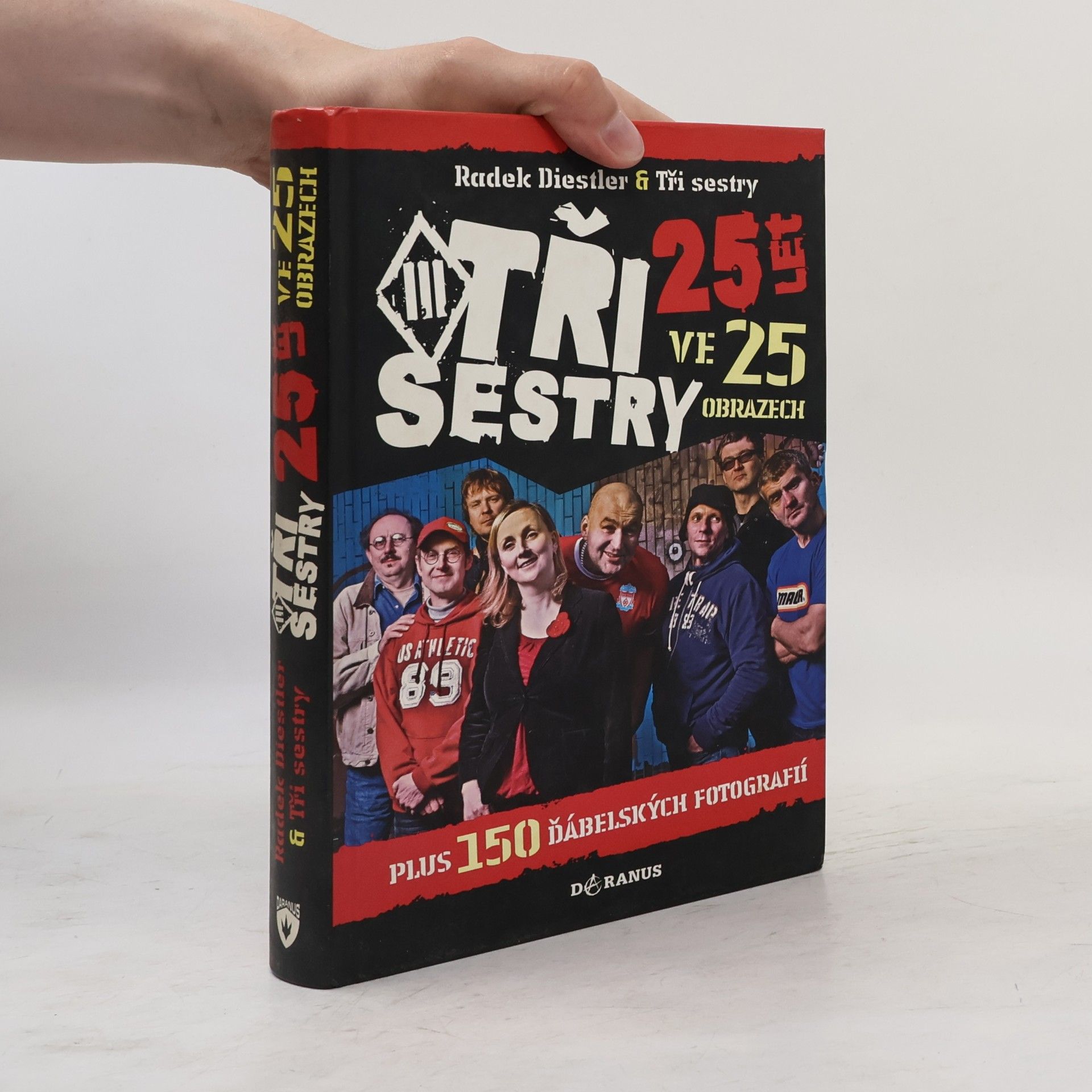 Radek Diestler Tři sestry : 25 let ve 25 obrazech