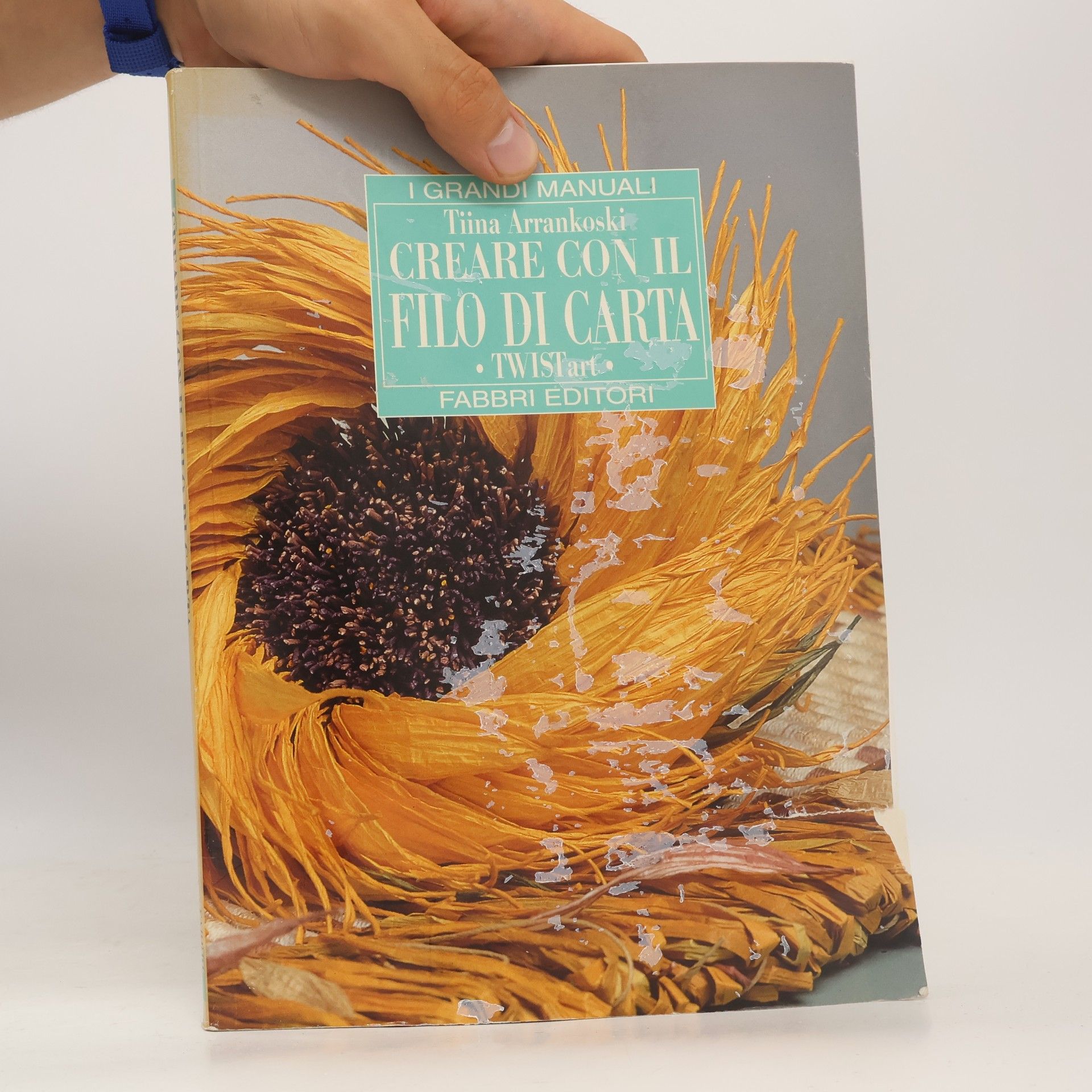 Tiina Arrankoski I grandi manuali. Creare con il filo di carta. TWISTart