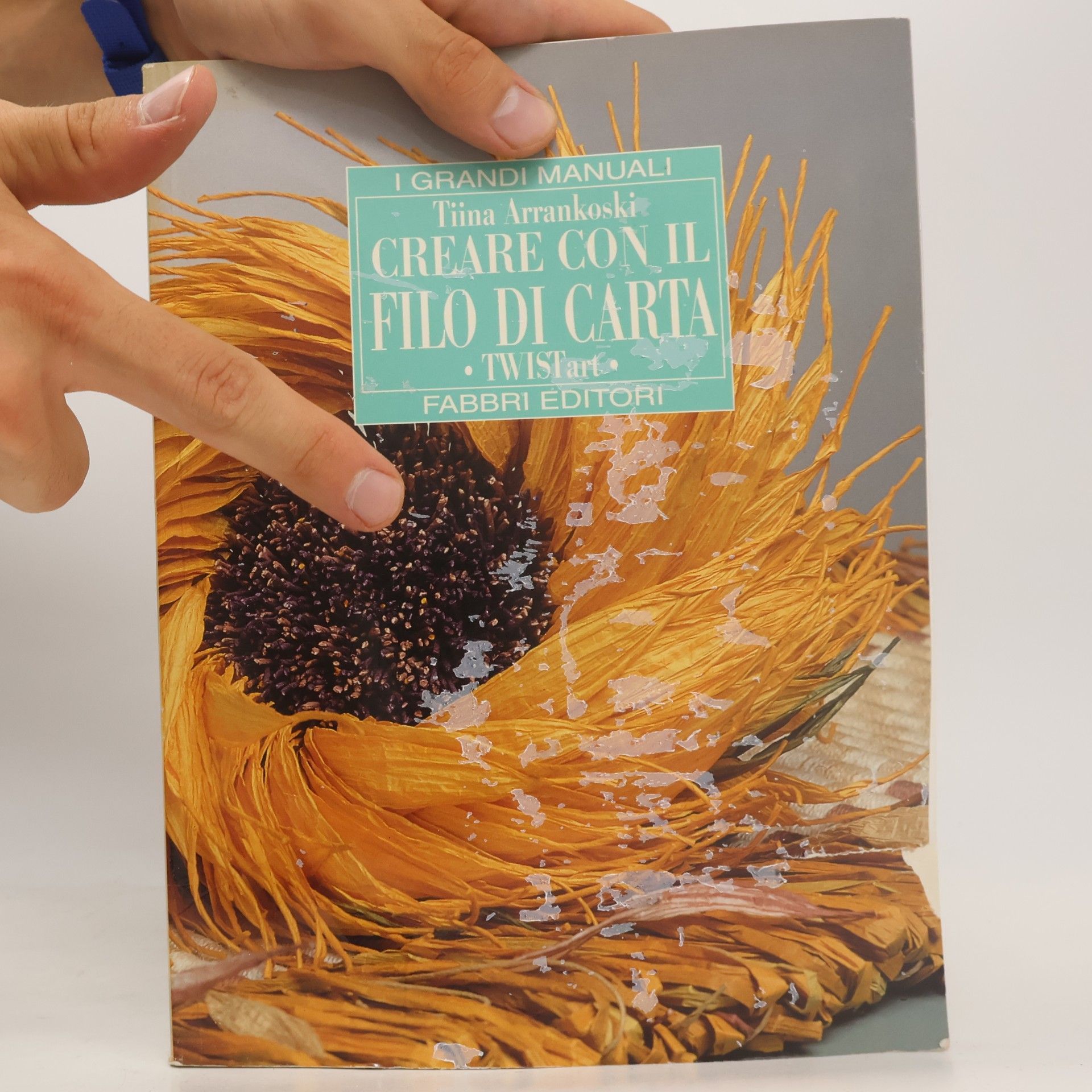 Tiina Arrankoski I grandi manuali. Creare con il filo di carta. TWISTart