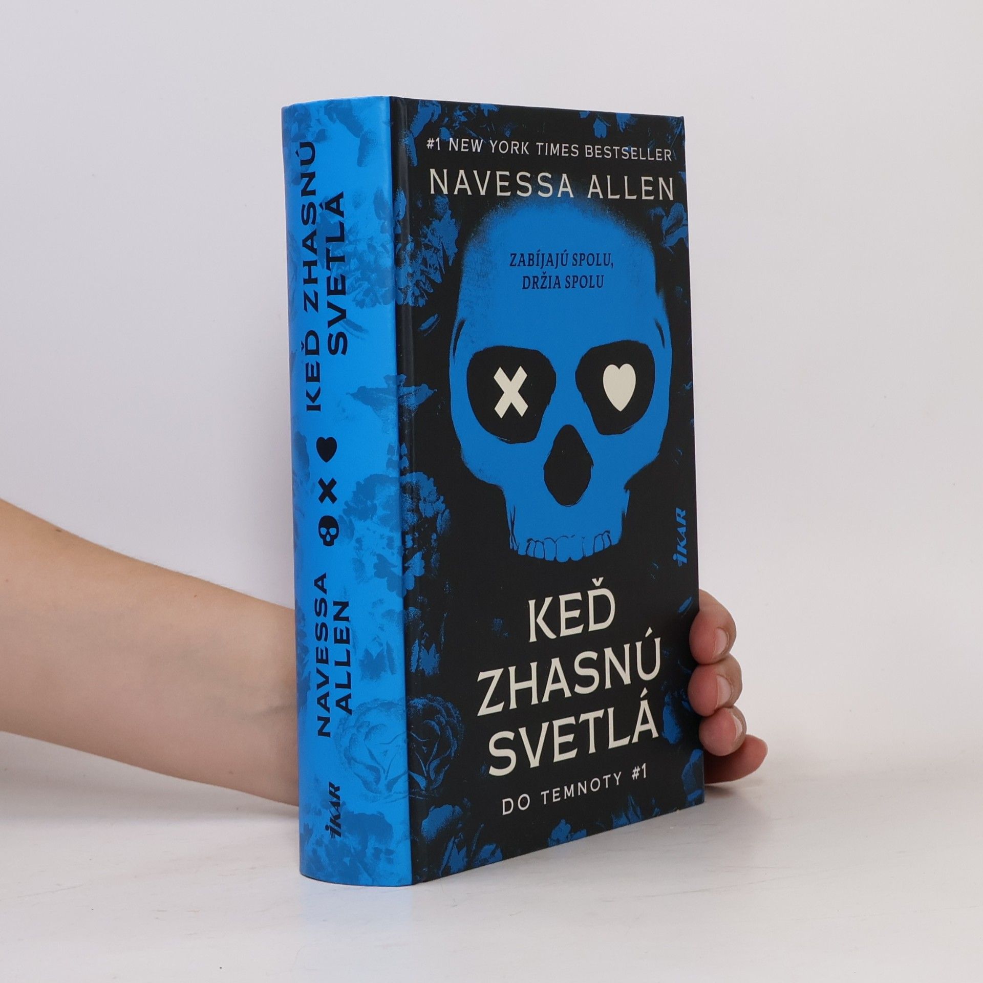 Navessa Allen Keď zhasnú svetlá